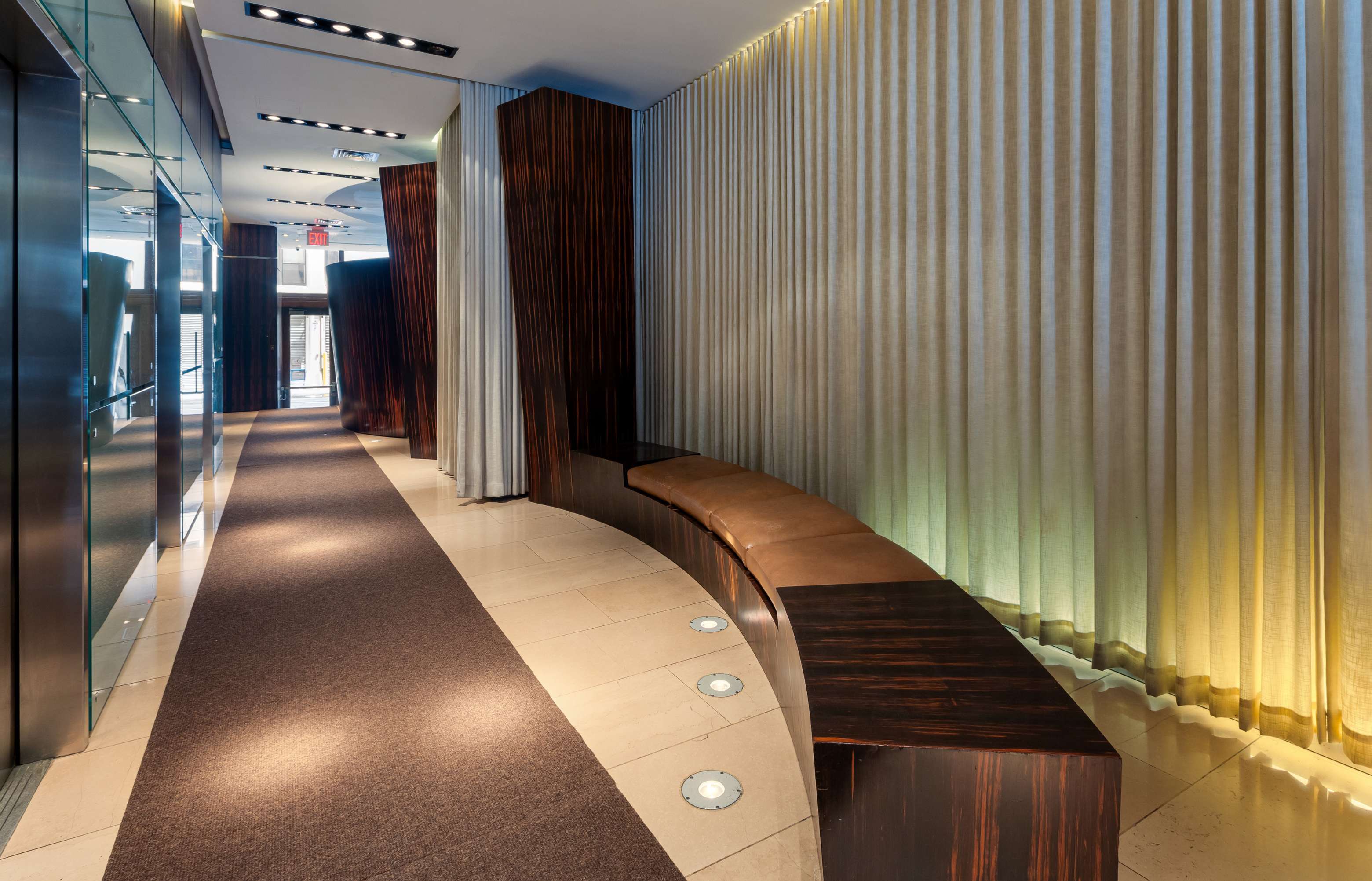 #13 photo, 21 Astor Place, マンハッタン NoHo , NY 10003