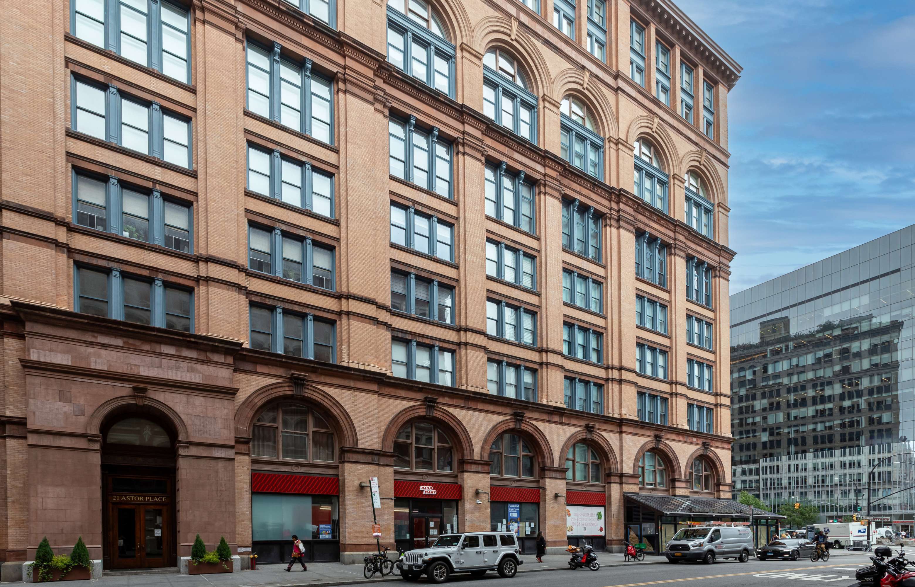 #14 photo, 21 Astor Place, マンハッタン NoHo , NY 10003