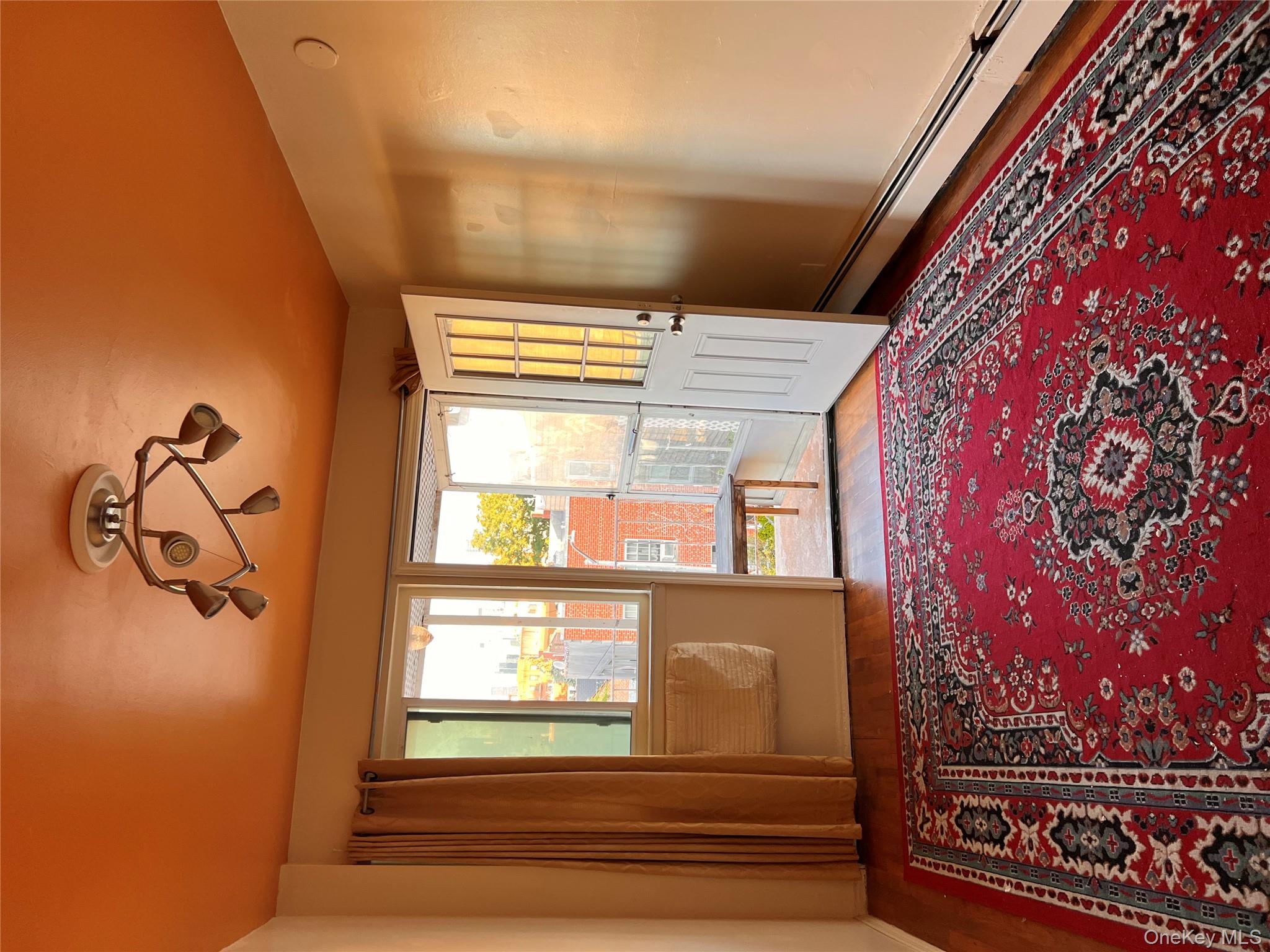 #2 photo, 4327A 54th Street, クイーンズ区 Woodside , NY 11377