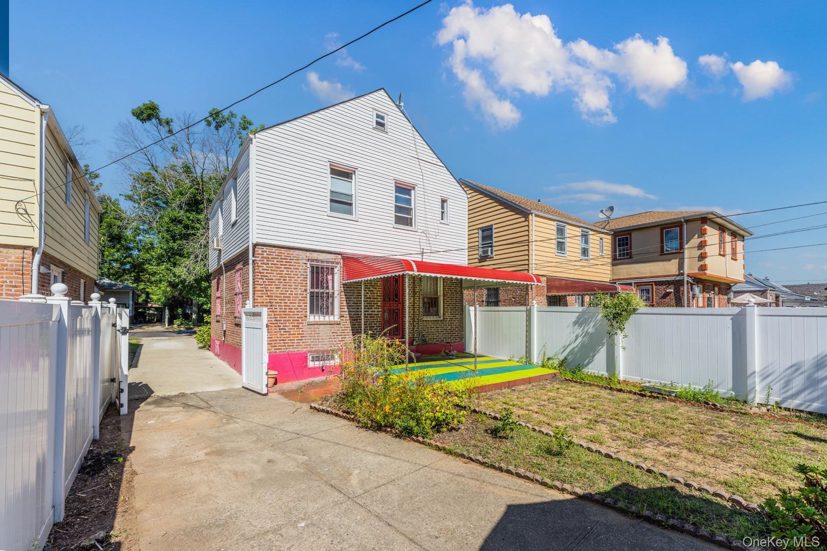 #3 photo, 13049 217th Street, クイーンズ区 Laurelton , NY 11413