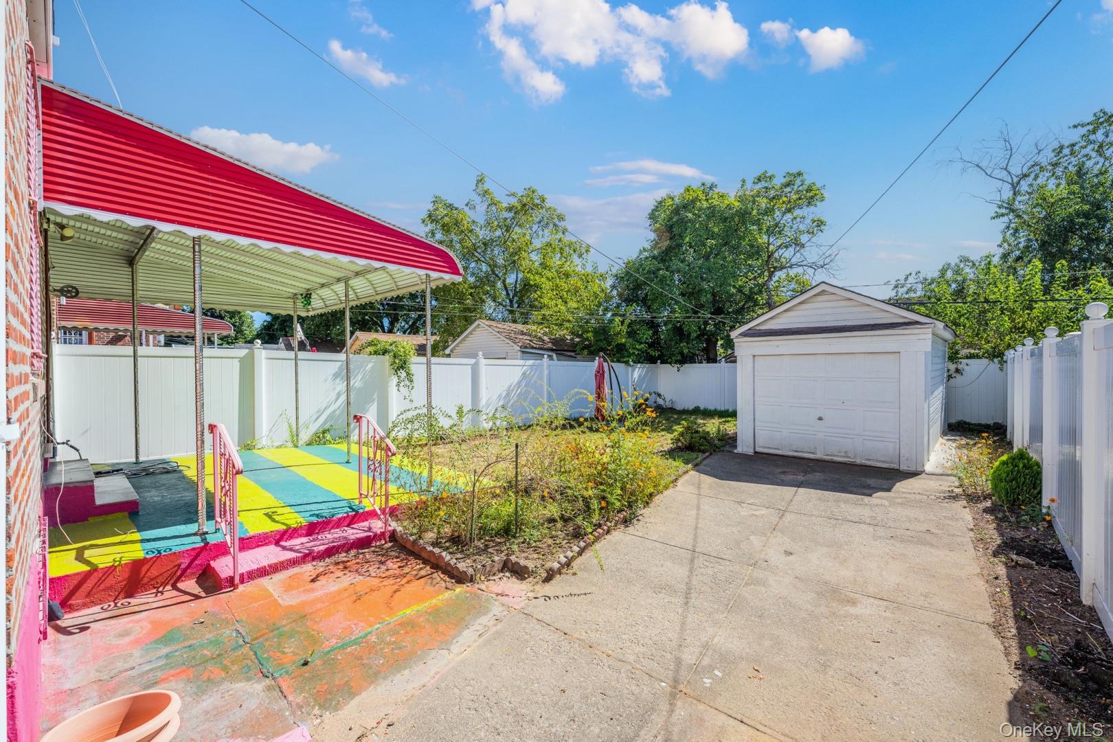 #4 photo, 13049 217th Street, クイーンズ区 Laurelton , NY 11413