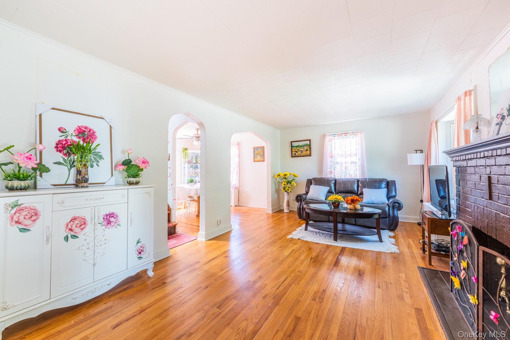 #6 photo, 13049 217th Street, クイーンズ区 Laurelton , NY 11413