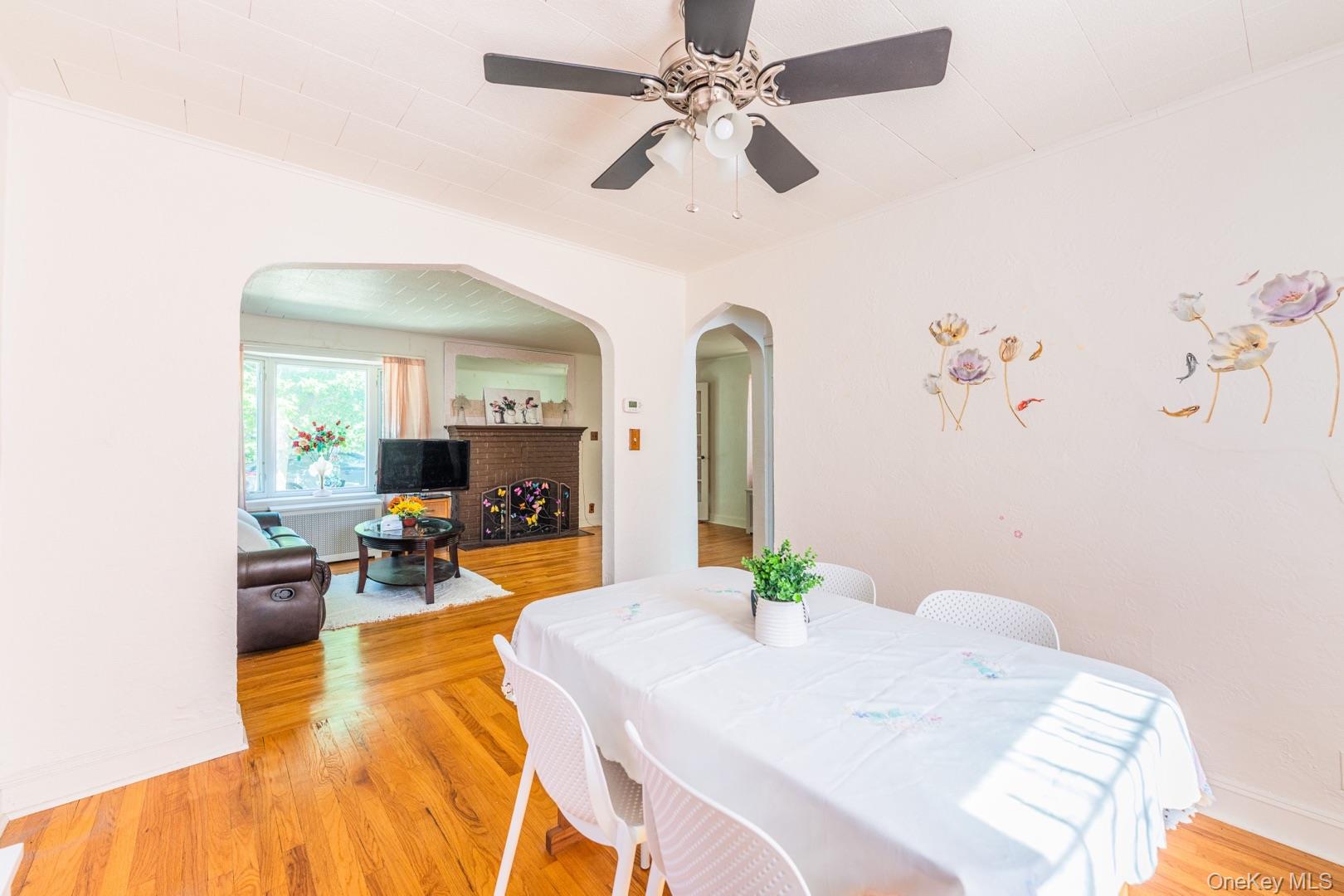 #8 photo, 13049 217th Street, クイーンズ区 Laurelton , NY 11413