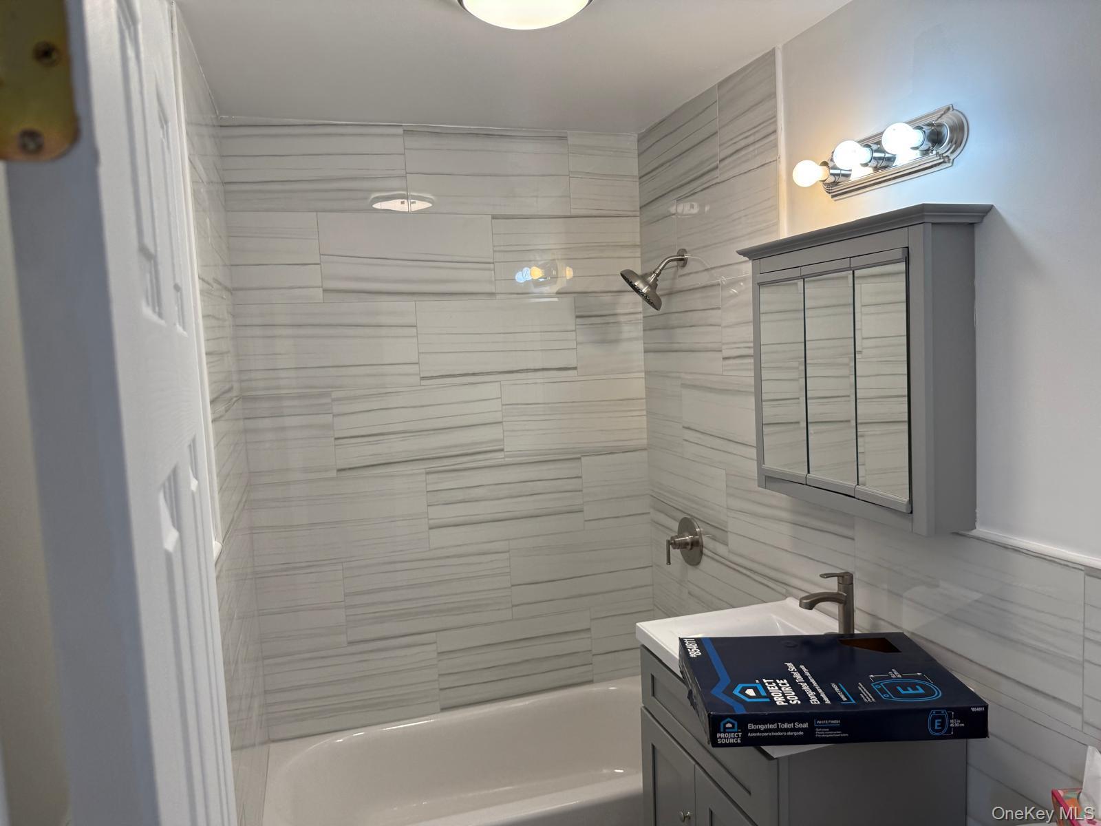 #11 photo, 14-11 Chandler Street, クイーンズ区 Far Rockaway , NY 11691