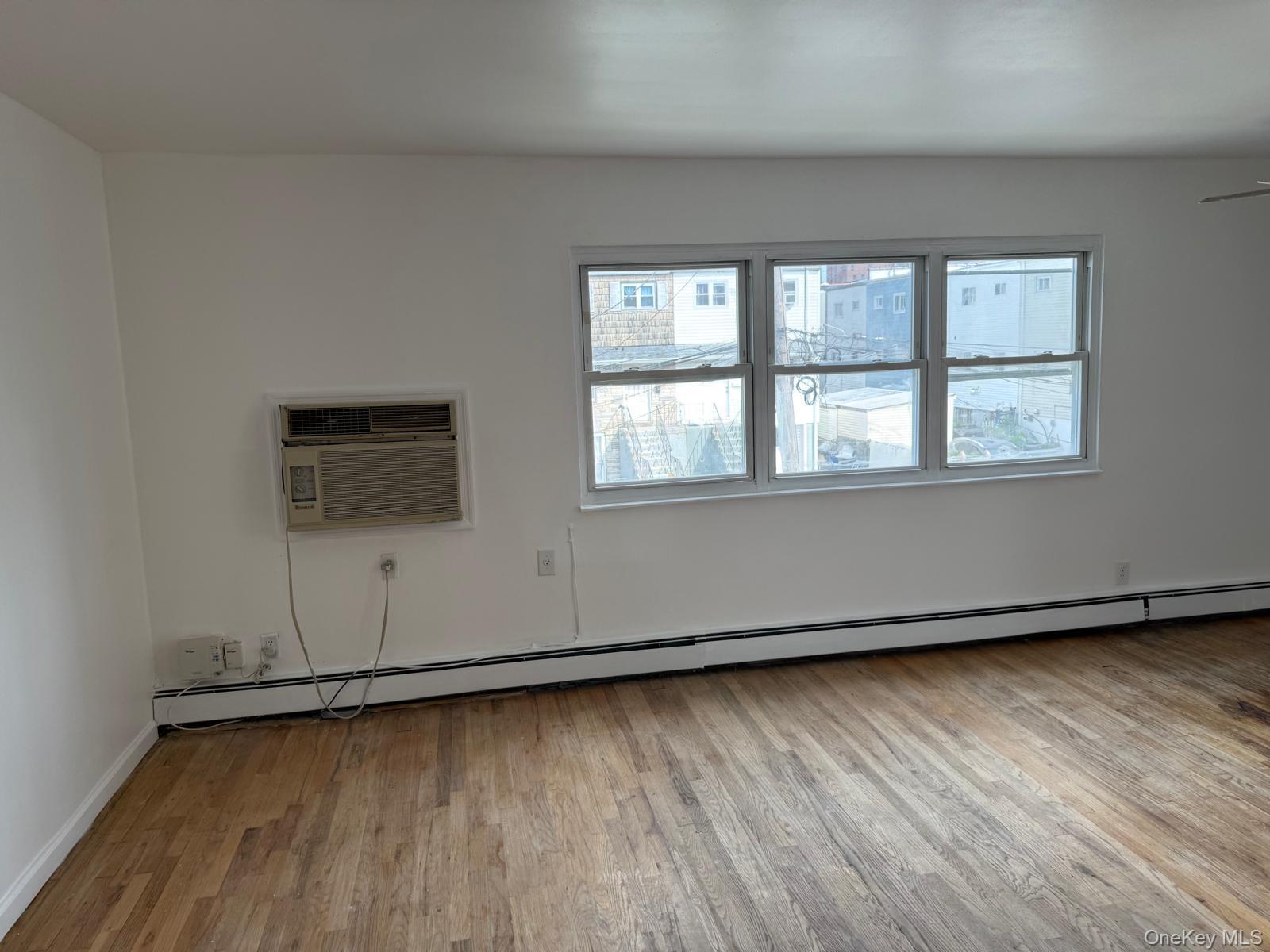 #12 photo, 14-11 Chandler Street, クイーンズ区 Far Rockaway , NY 11691