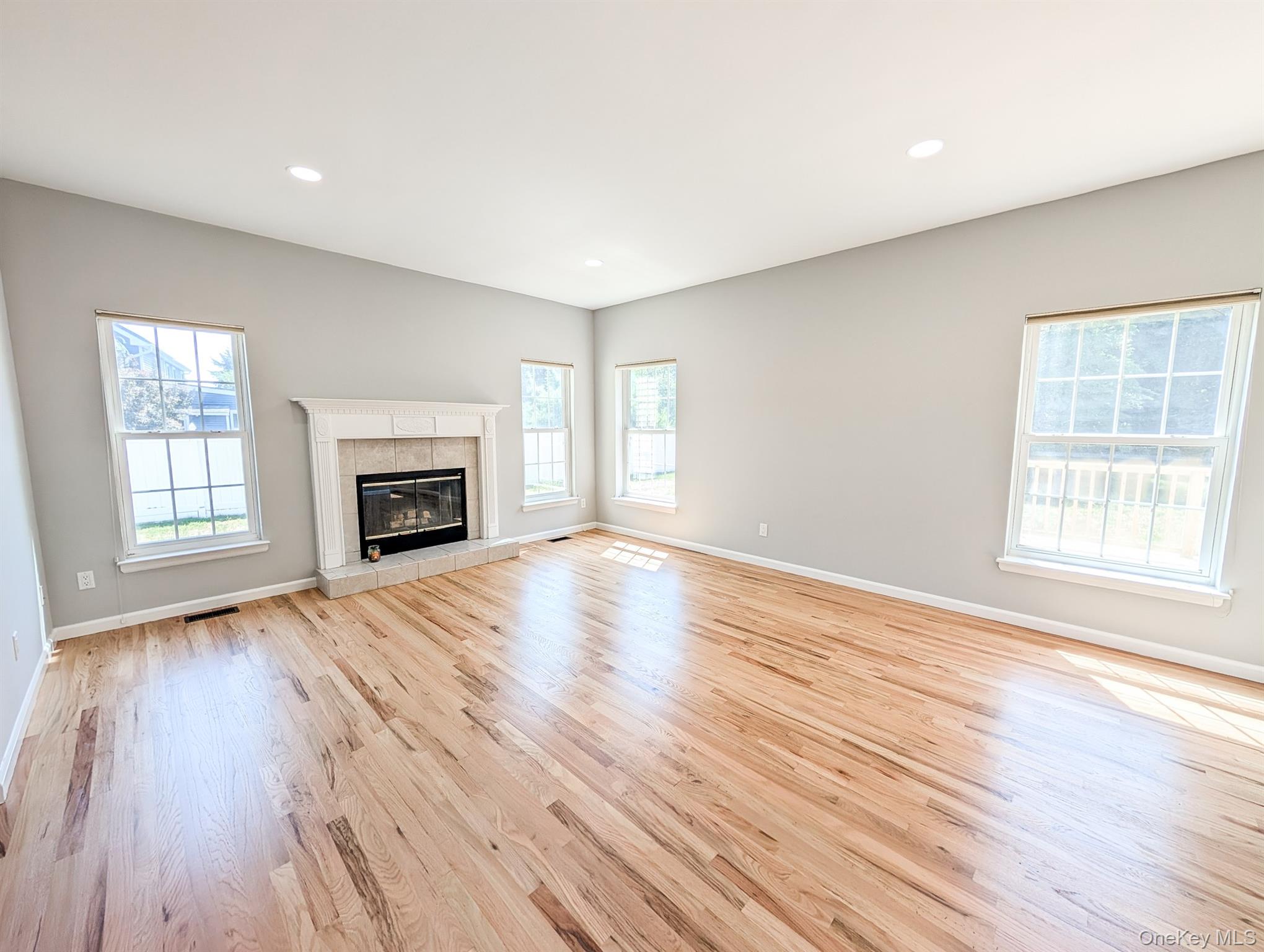 #10 photo, 2 Anthony, サフォーク郡 Rocky Point , NY 11778