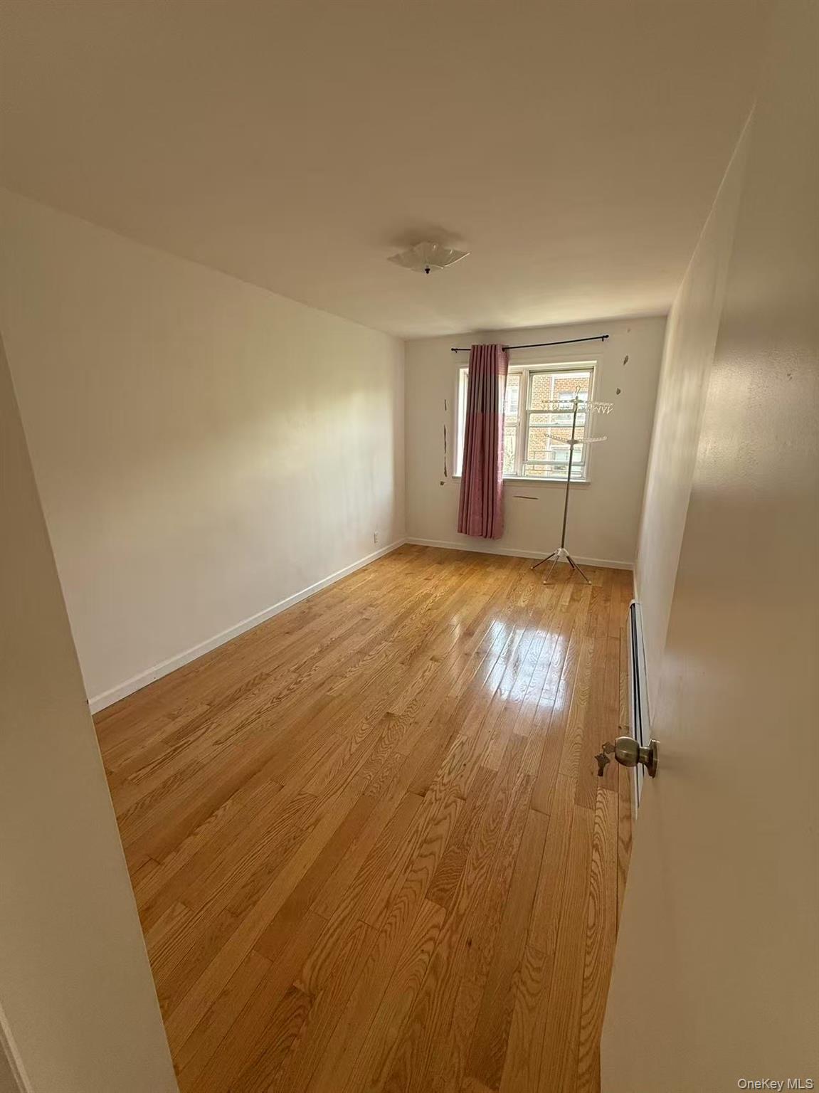 #6 photo, 70-31 153rd Street, クイーンズ区 Flushing , NY 11367