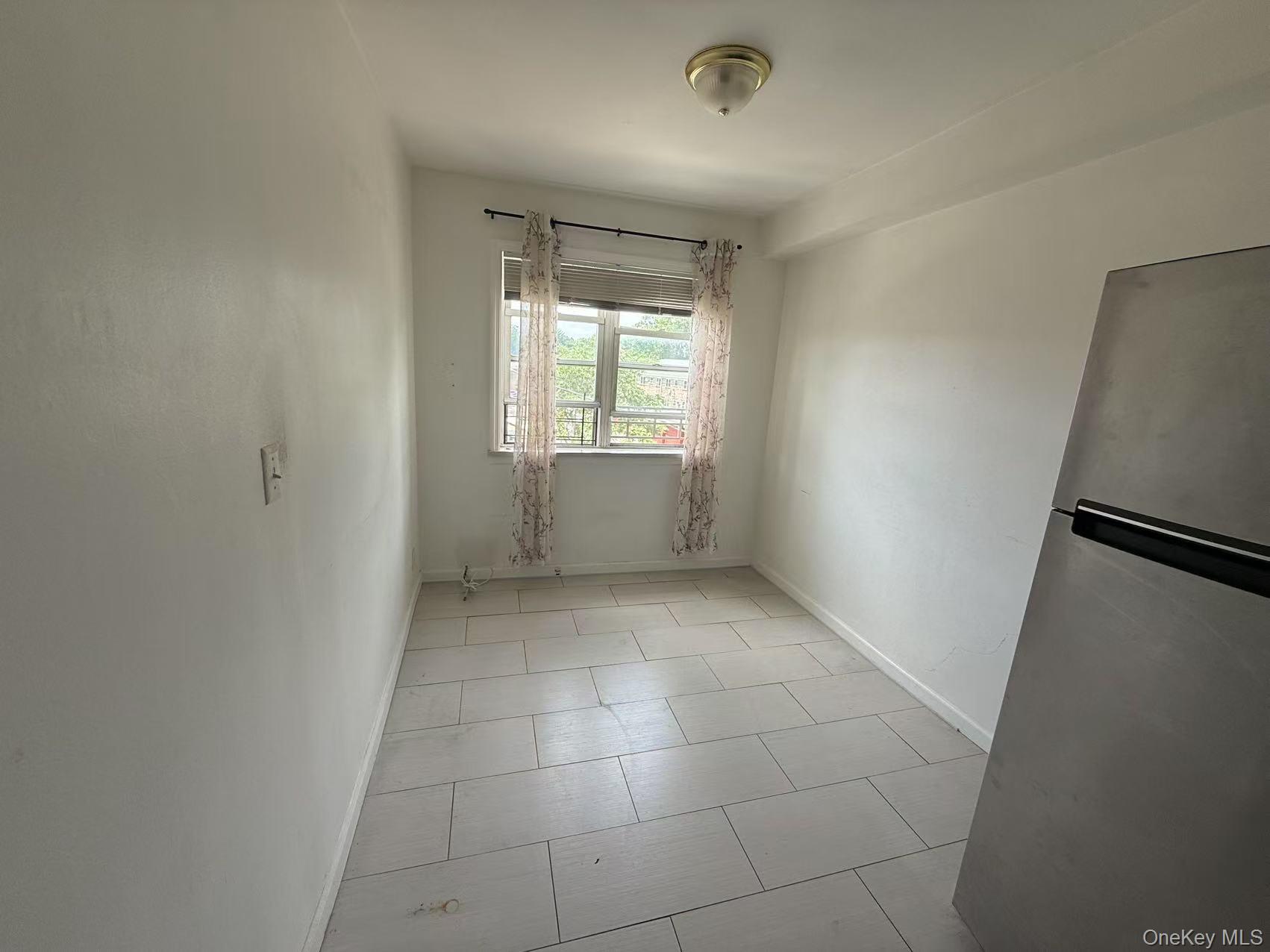 #8 photo, 70-31 153rd Street, クイーンズ区 Flushing , NY 11367