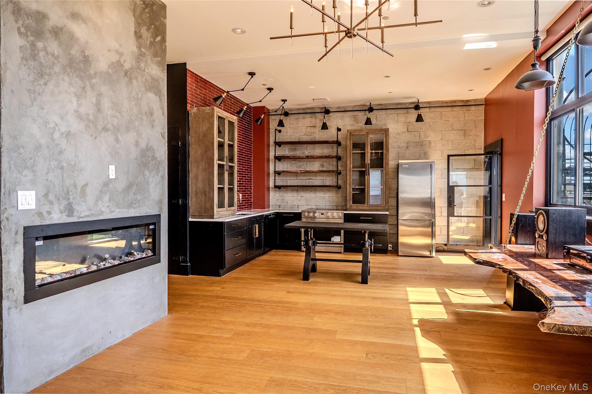 #13 photo, 231 Norman Avenue, Brooklyn , NY 11222