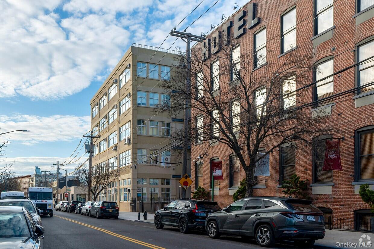 #16 photo, 231 Norman Avenue, Brooklyn , NY 11222