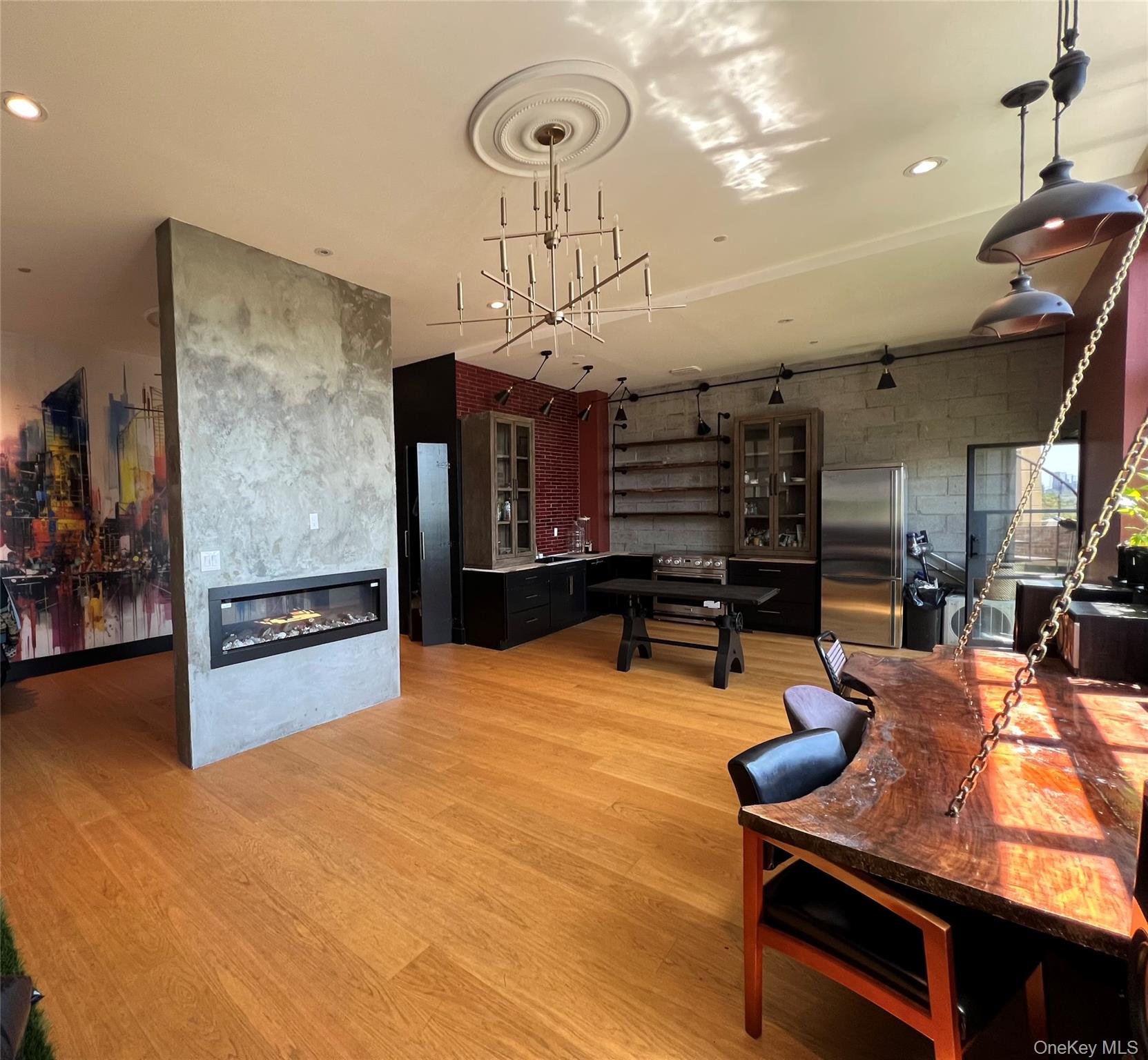 #4 photo, 231 Norman Avenue, Brooklyn , NY 11222