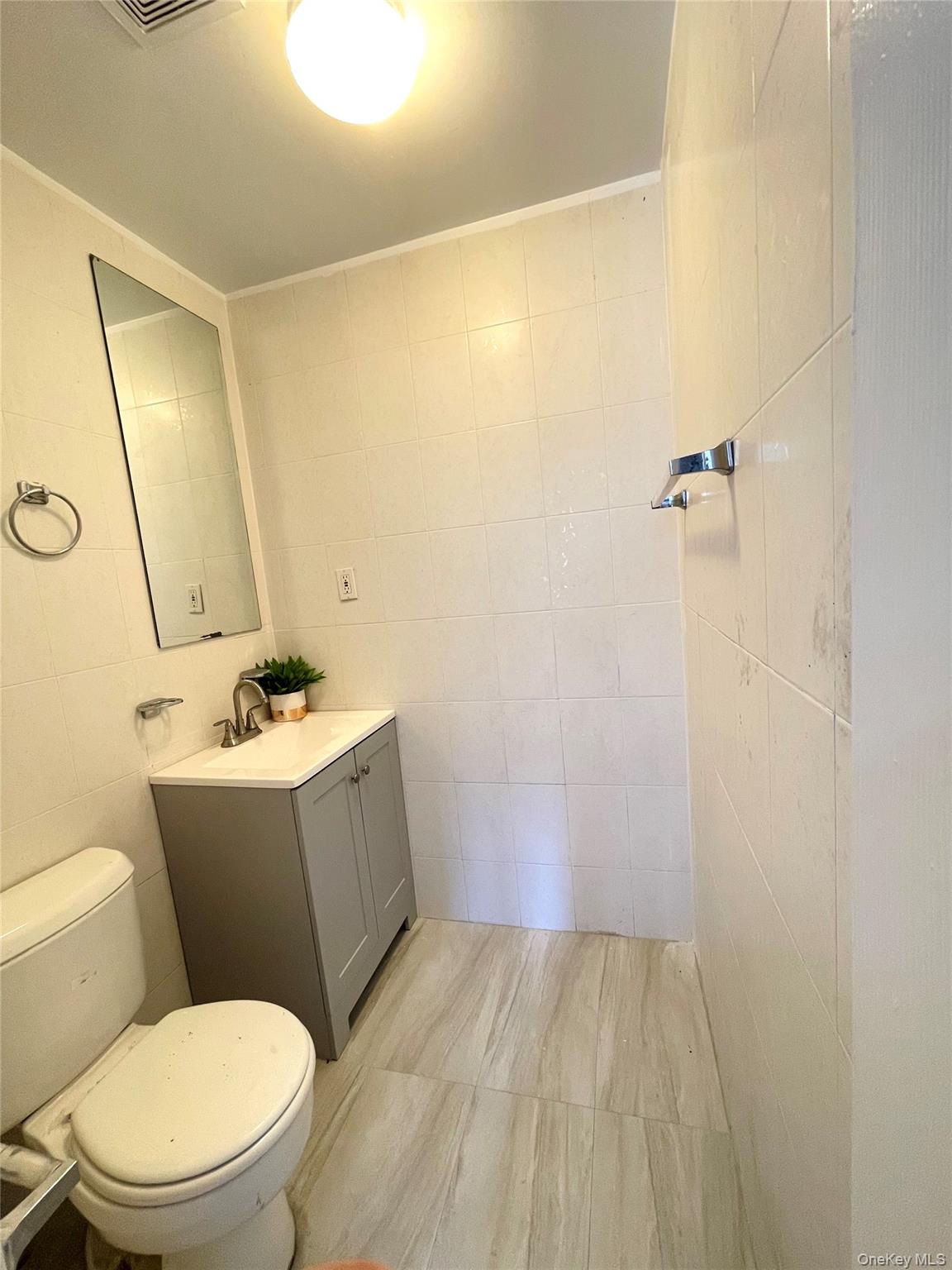 #12 photo, 144-48 Roosevelt Avenue, クイーンズ区 Flushing , NY 11354