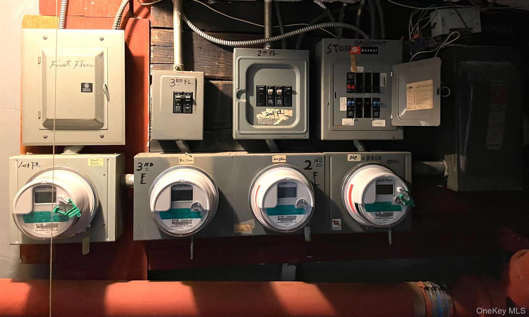 #15 photo, 37-43 58th Street, クイーンズ区 Woodside , NY 11377