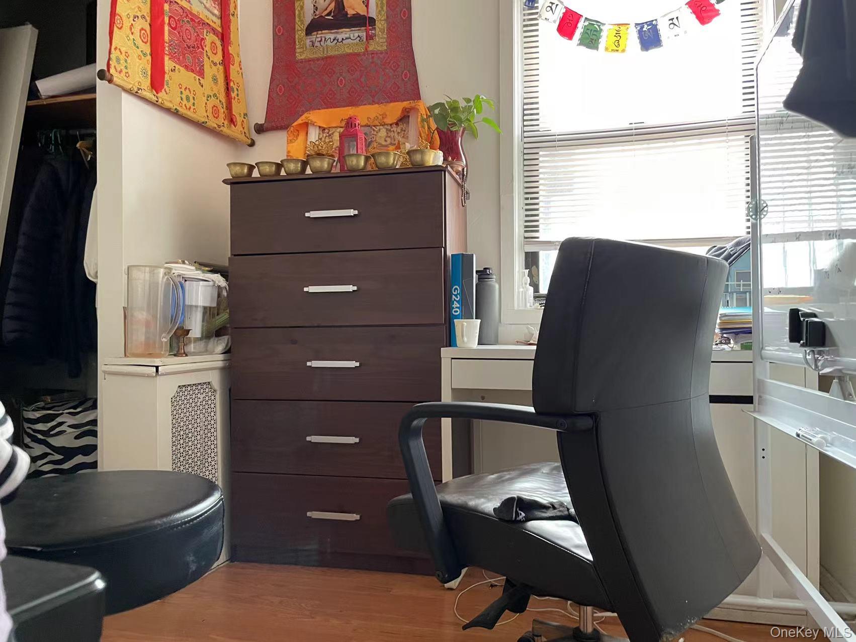 #7 photo, 37-43 58th Street, クイーンズ区 Woodside , NY 11377