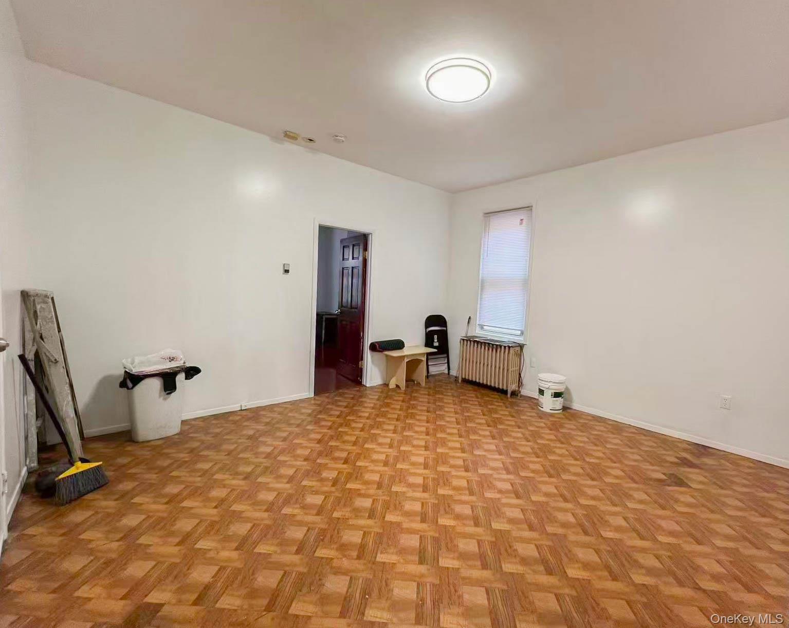 #7 photo, 2232 124th Street, クイーンズ区 College Point , NY 11356