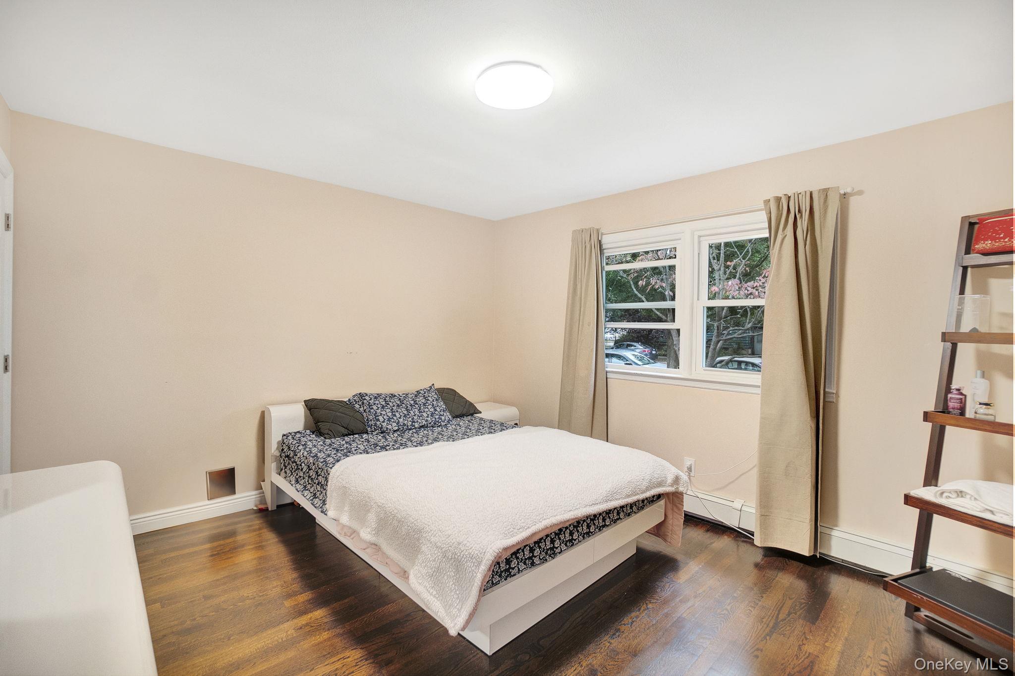 #20 photo, 57 1st Street, ナッソー郡 Hicksville , NY 11801