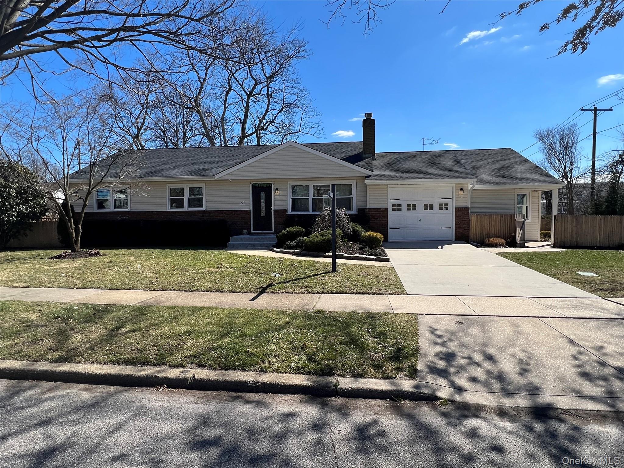 #6 photo, 57 1st Street, ナッソー郡 Hicksville , NY 11801