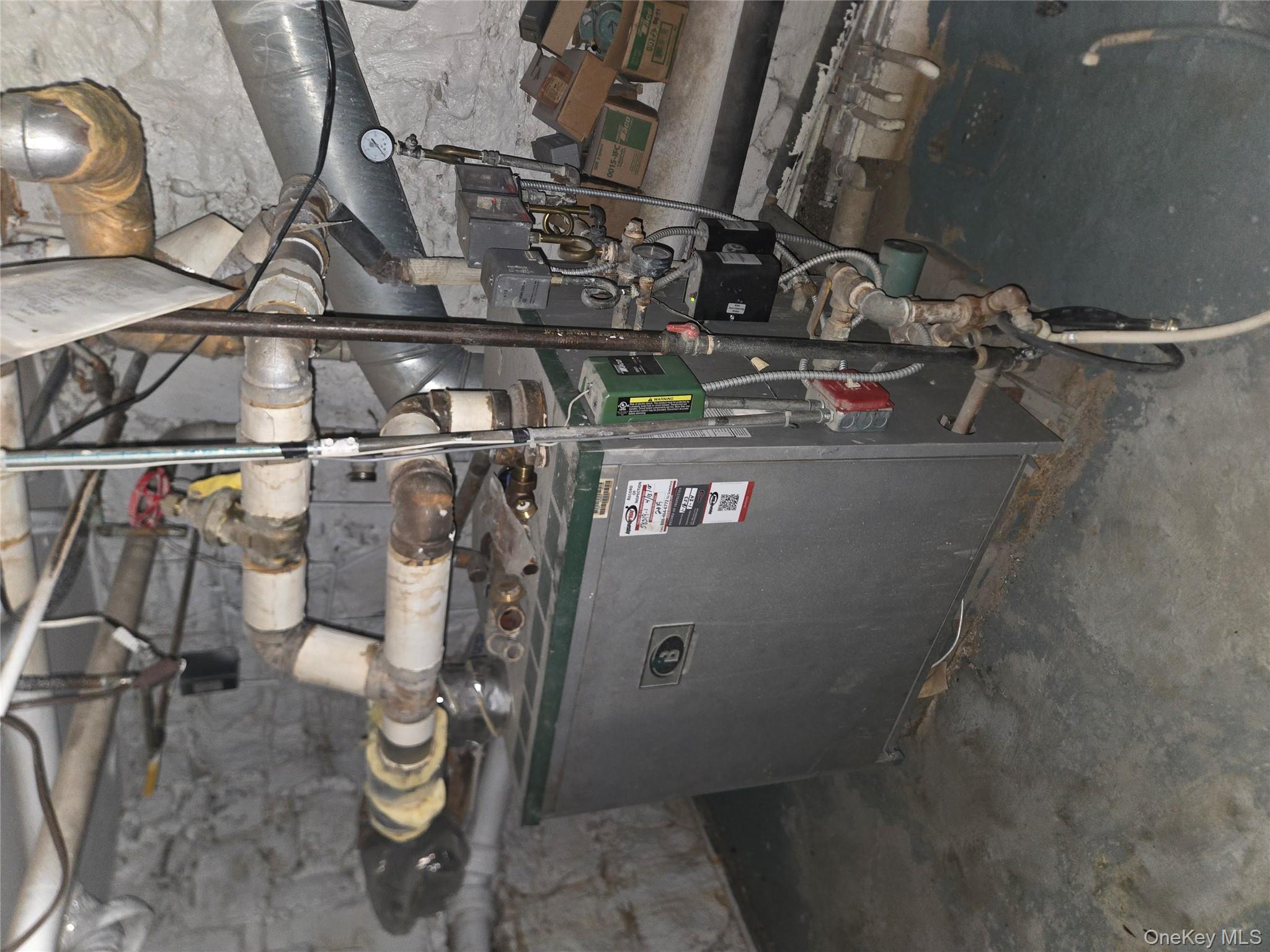 #19 photo, 1530 Gates Avenue, ブルックリン区 Brooklyn , NY 11237