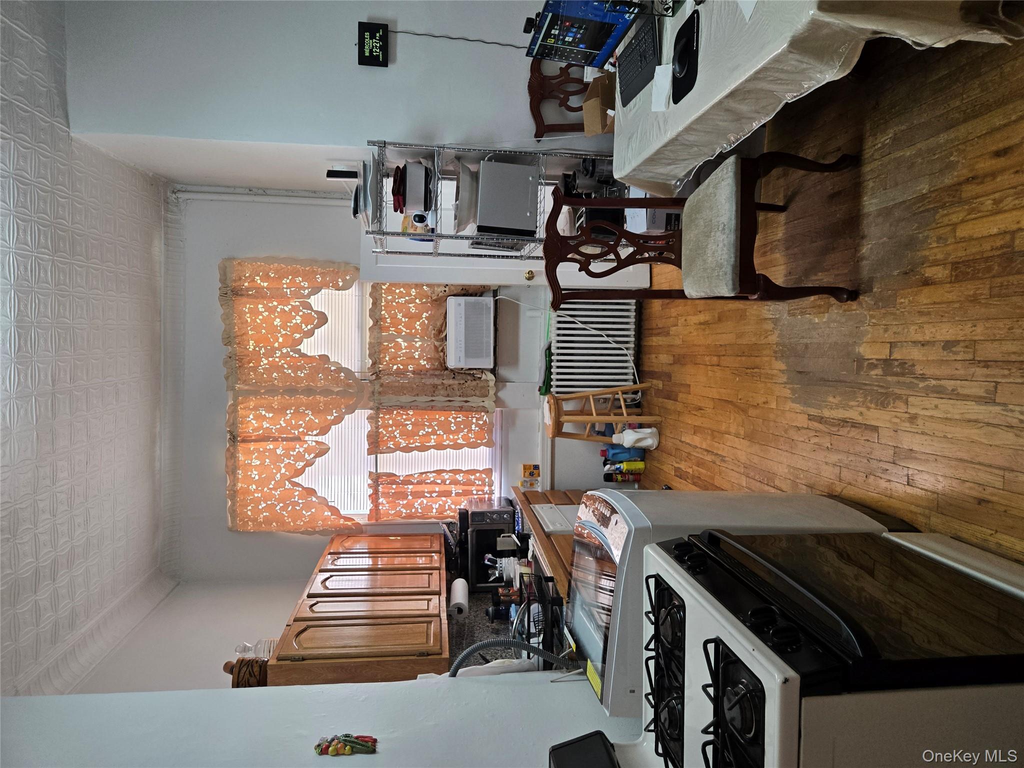 #6 photo, 1530 Gates Avenue, ブルックリン区 Brooklyn , NY 11237