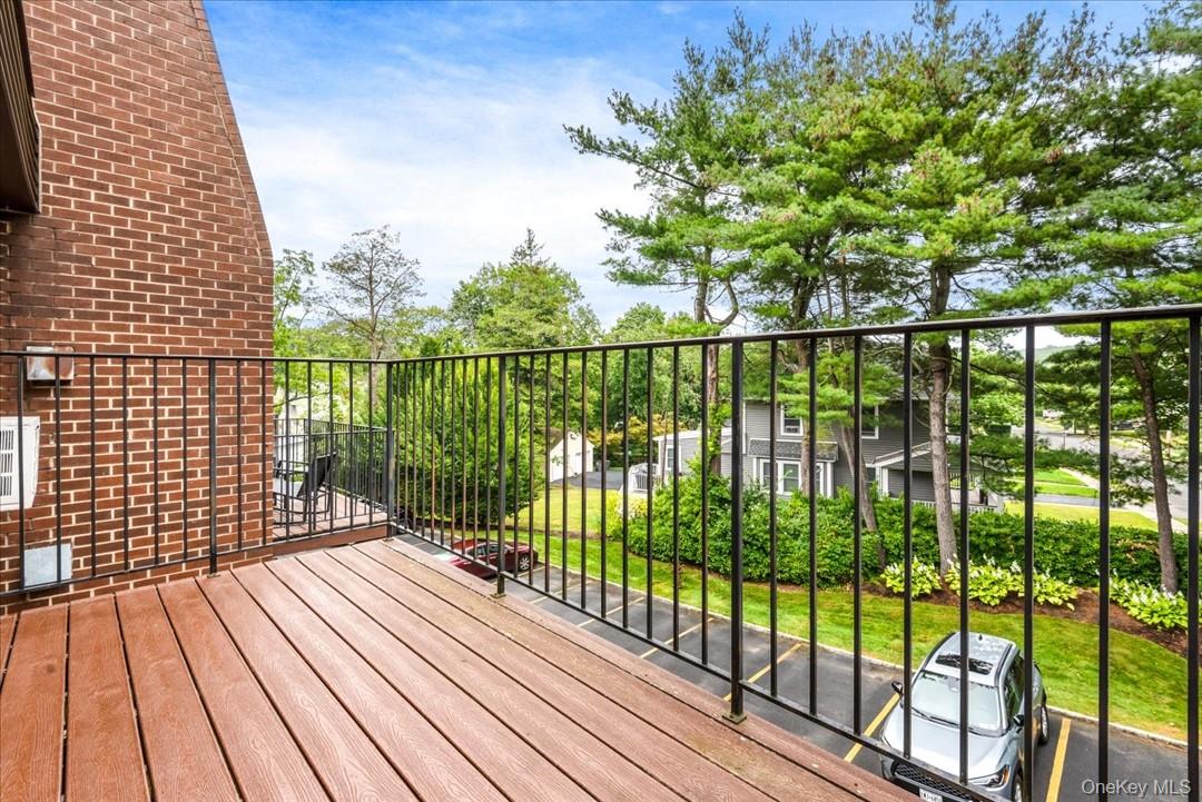 #14 photo, 492 N Broadway Avenue, White Plains , NY 10603