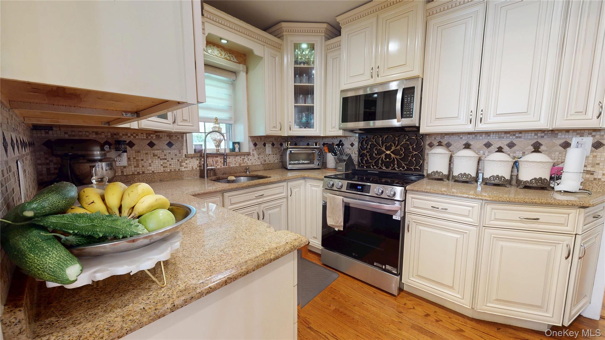 #10 photo, 14 Plymouth Street, ナッソー郡 New Hyde Park , NY 11040