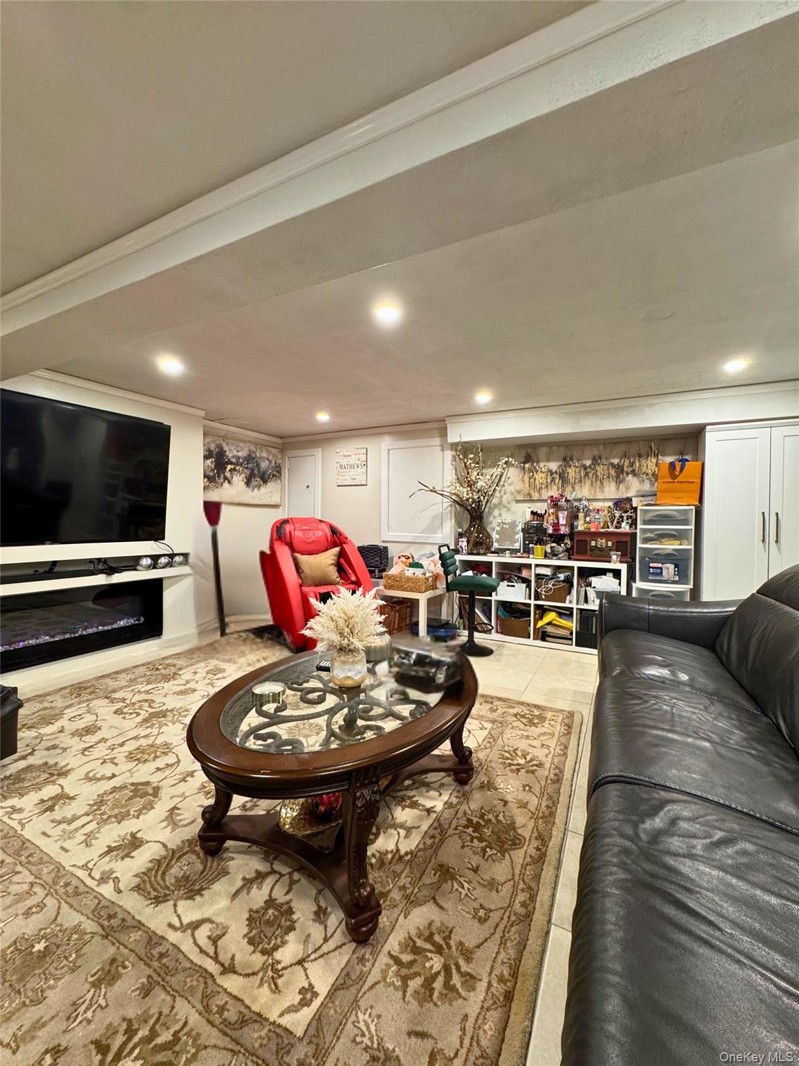 #19 photo, 14 Plymouth Street, New Hyde Park , NY 11040