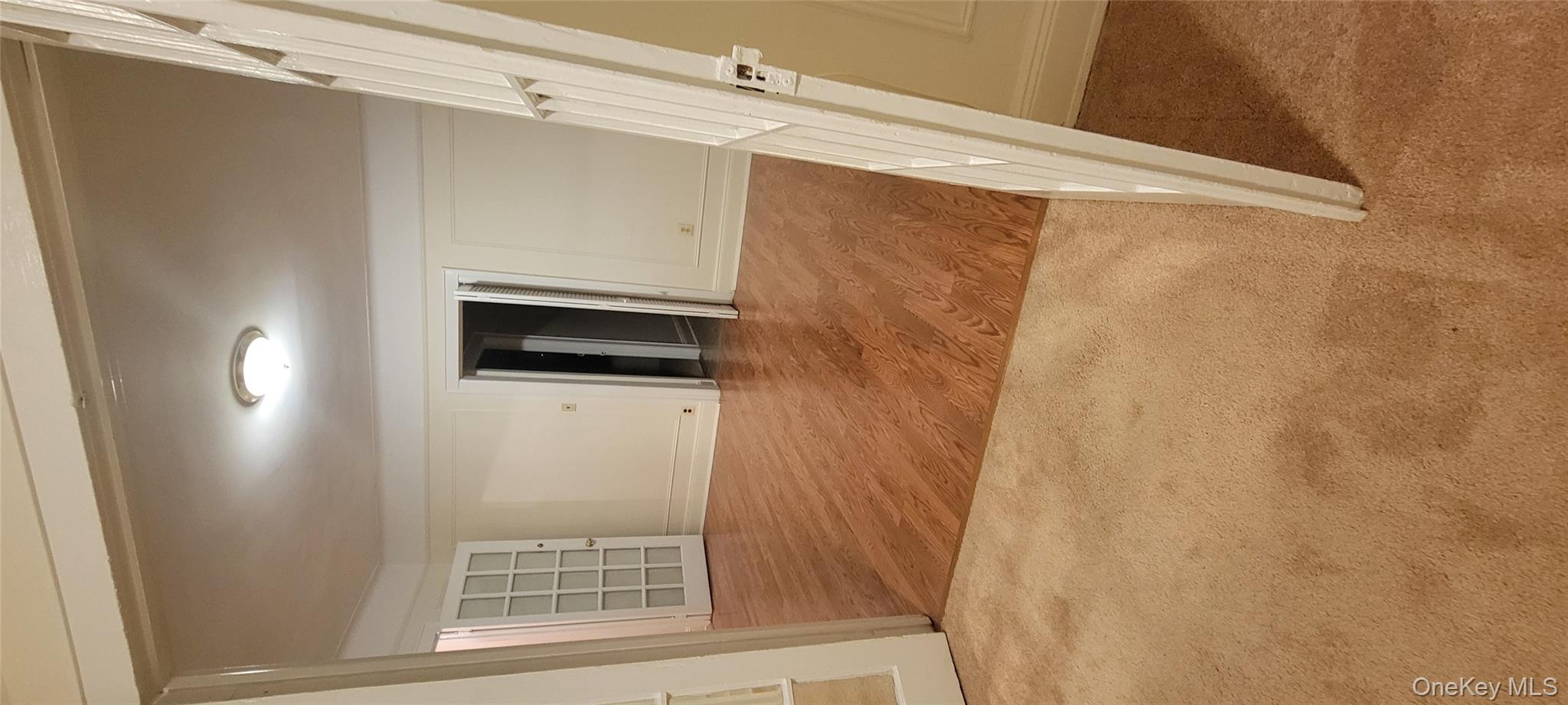 #2 photo, 31-22 100th Street, クイーンズ区 East Elmhurst , NY 11369