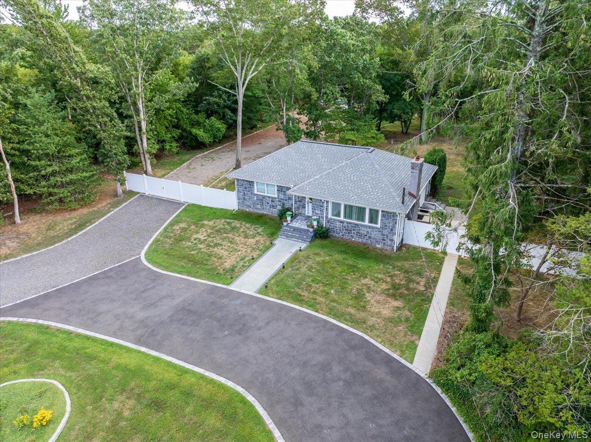 #1 photo, 64 Sea Cliff Street, サフォーク郡 Islip Terrace , NY 11752