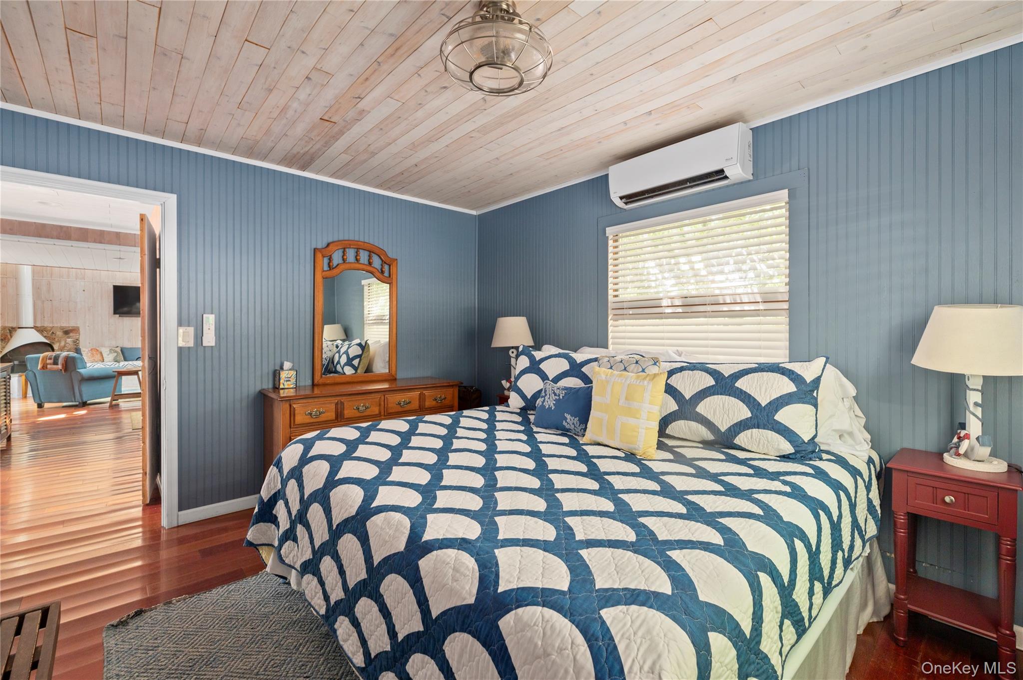 #14 photo, 20 Seneca Street, サフォーク郡 Ocean Bay Park , NY 11770