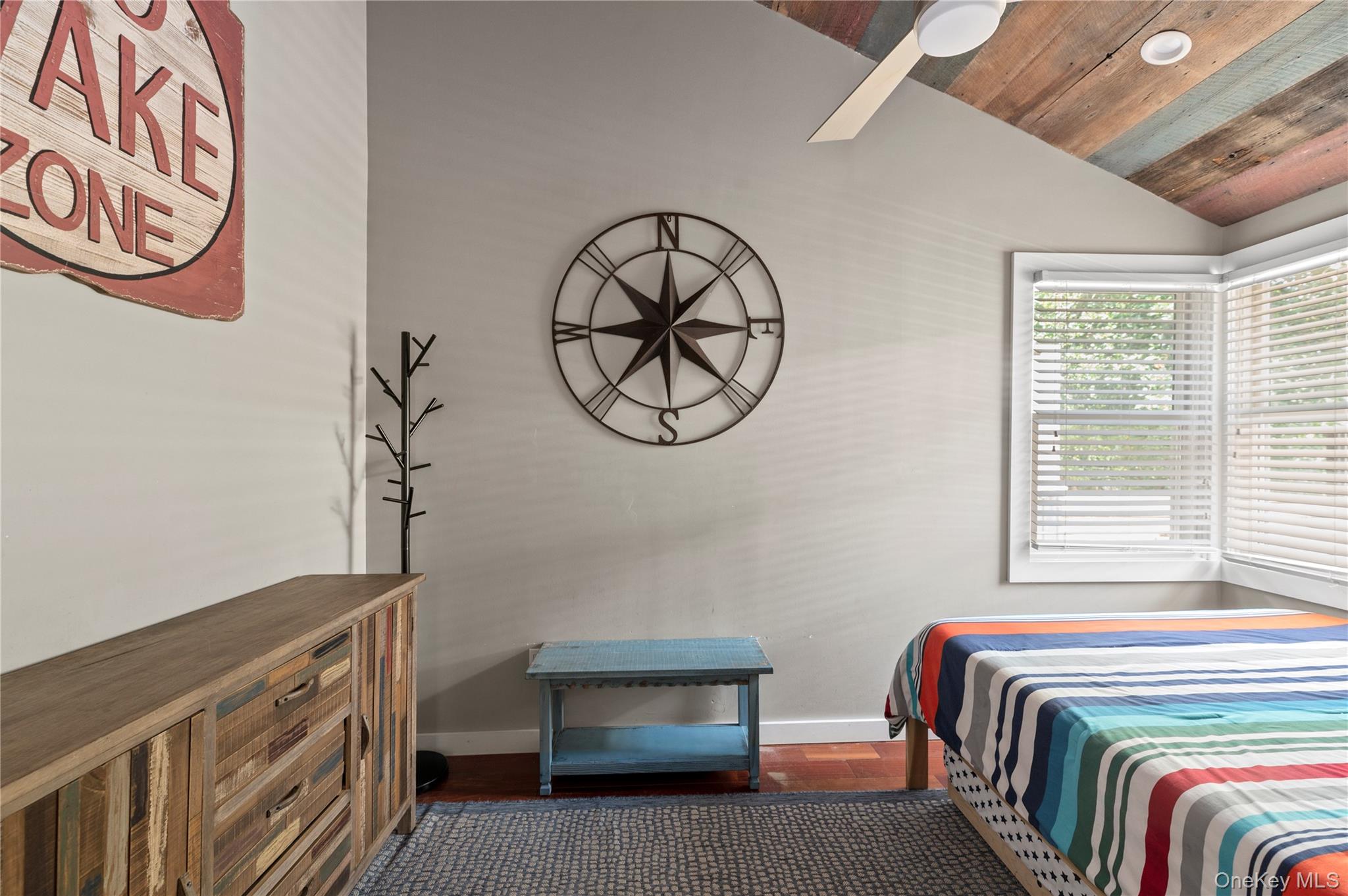 #15 photo, 20 Seneca Street, サフォーク郡 Ocean Bay Park , NY 11770