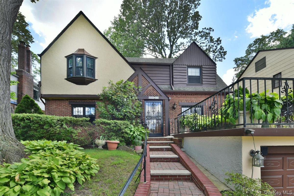 #1 photo, 139-30 Coolidge Avenue, クイーンズ区 Briarwood , NY 11435