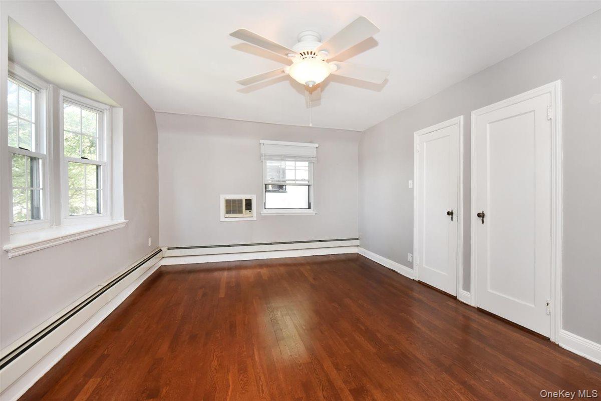 #16 photo, 139-30 Coolidge Avenue, クイーンズ区 Briarwood , NY 11435