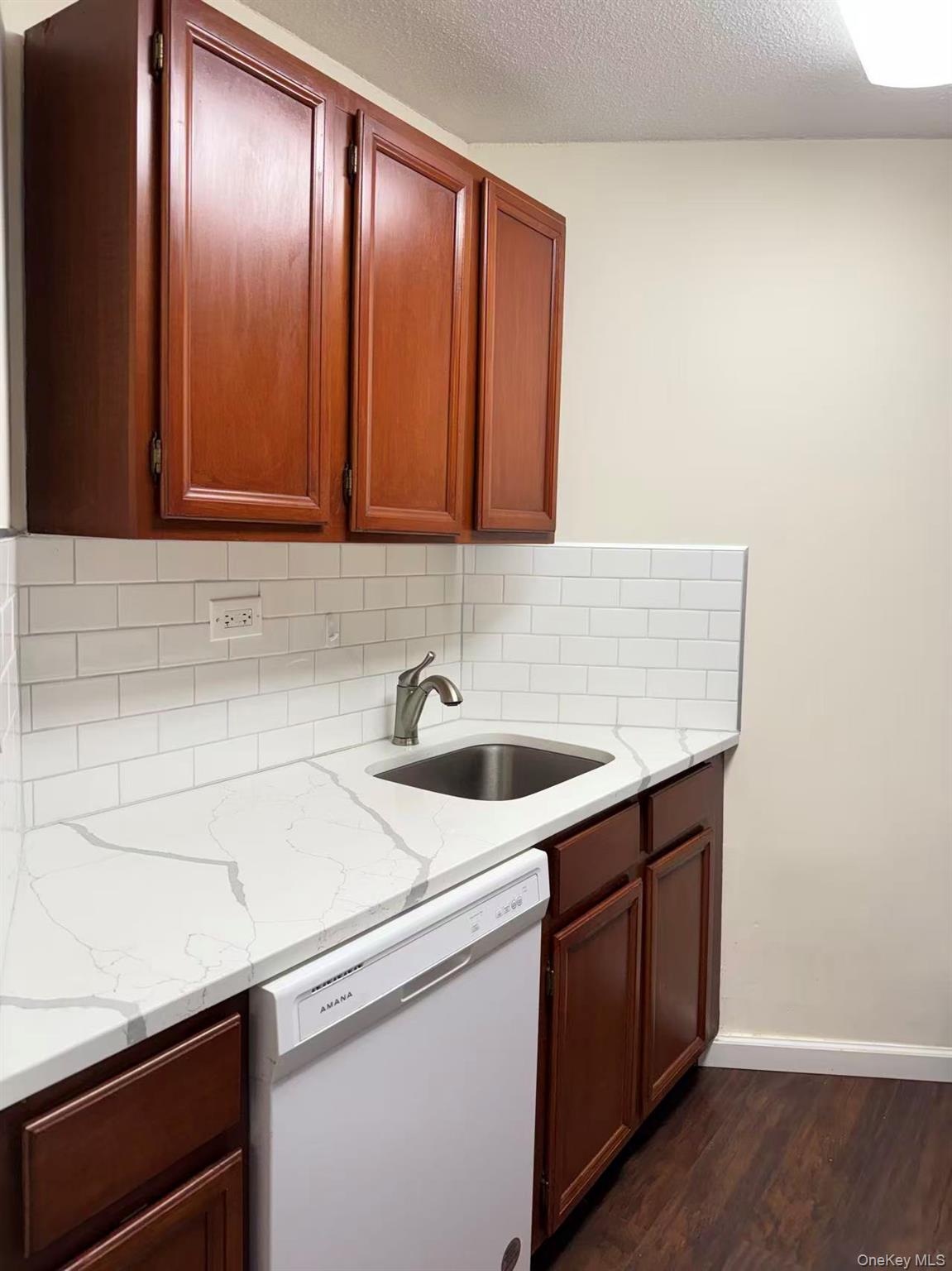 #11 photo, 2 Bay Club Drive, クイーンズ区 Bayside , NY 11360