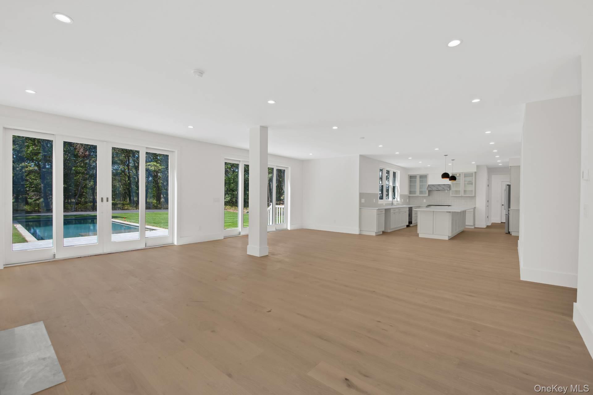 #5 photo, 95 N Summit Boulevard, サフォーク郡 Westhampton , NY 11977