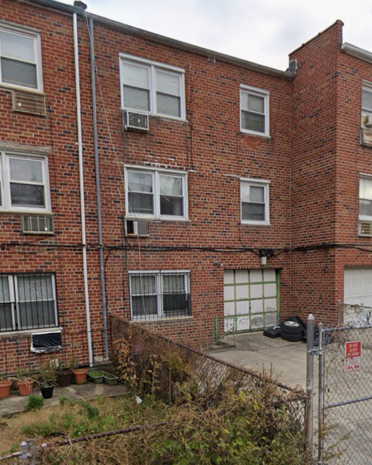 #3 photo, 672 East 79th Street, ブルックリン区 Canarsie , NY 11236