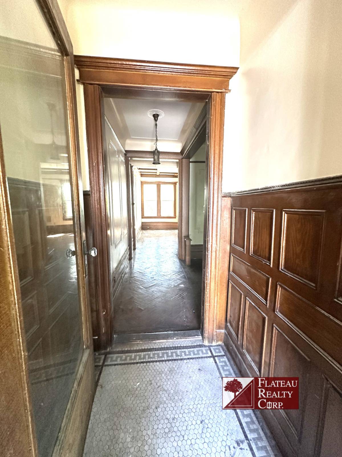 #4 photo, 202 E. 35th Street, Little Haiti , NY 11203