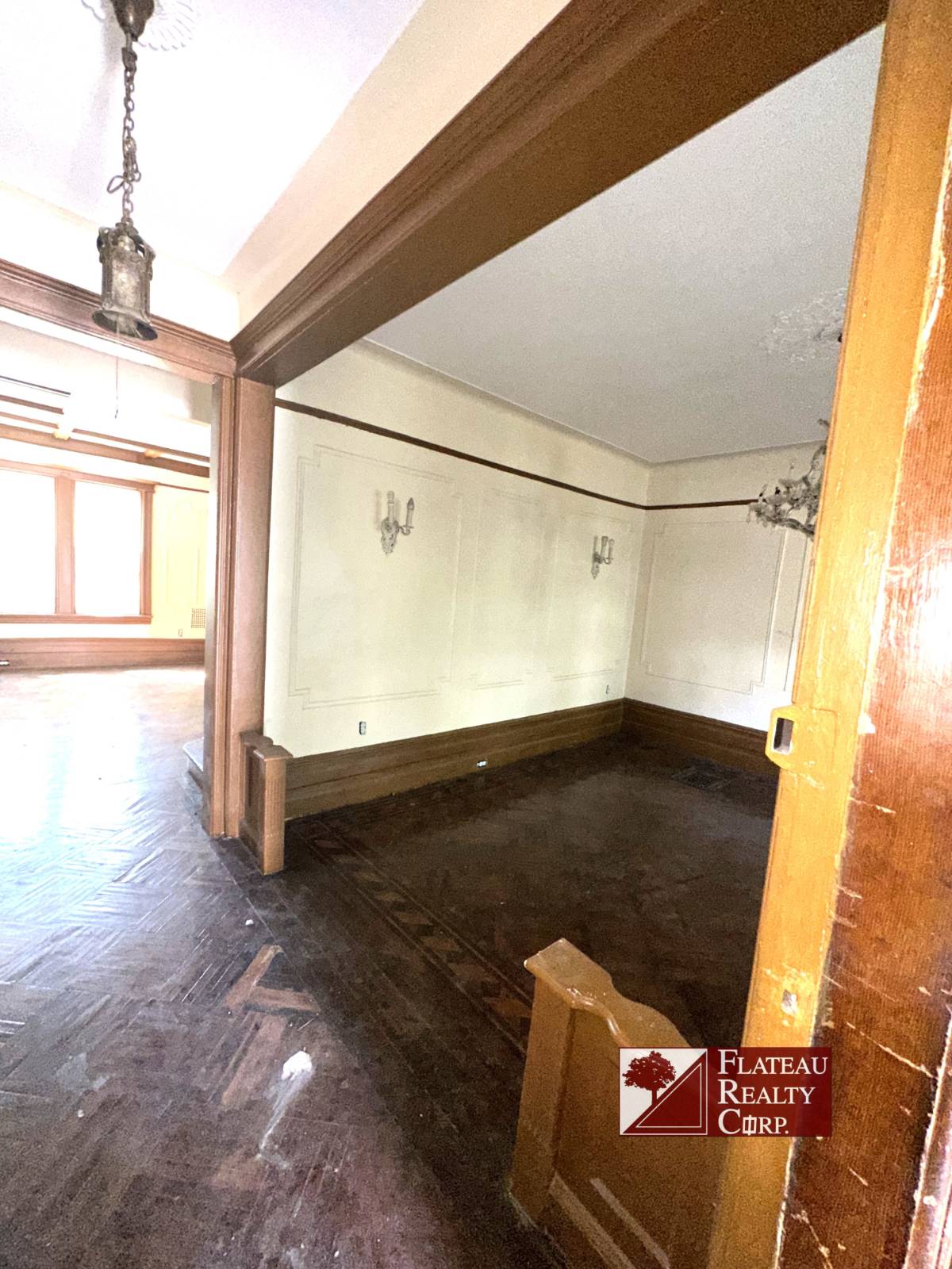 #5 photo, 202 E. 35th Street, Little Haiti , NY 11203