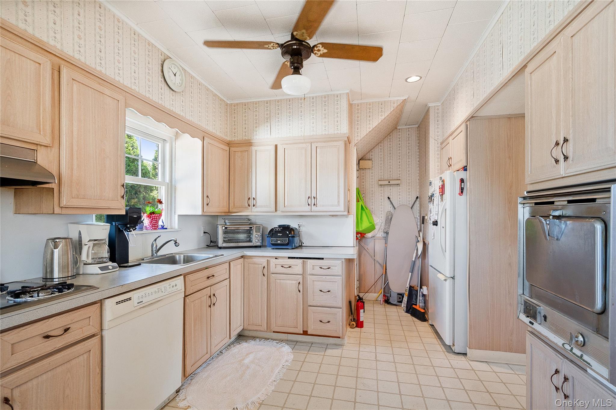 #14 photo, 107 Melrose Avenue, East Rockaway , NY 11518