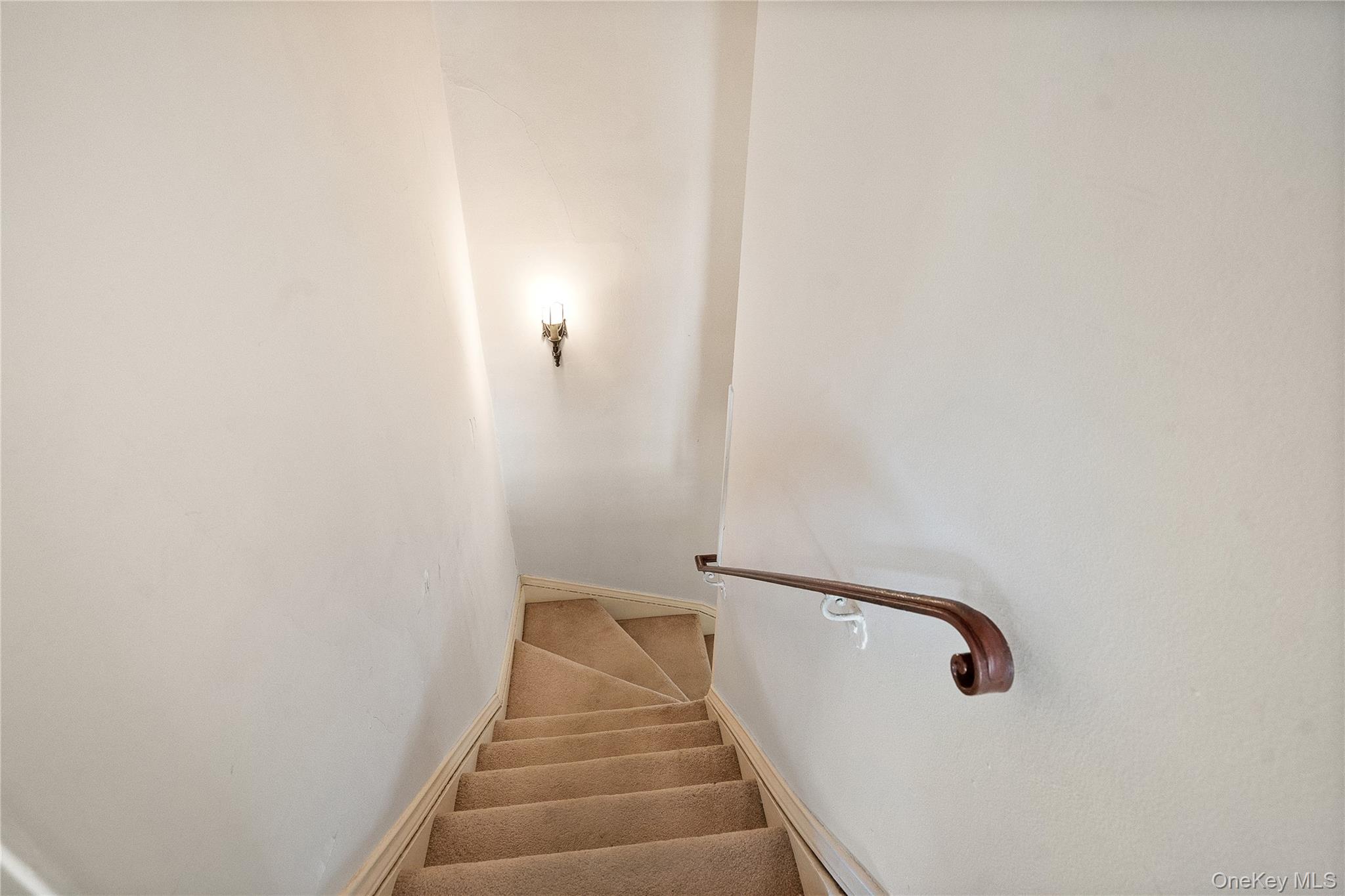 #20 photo, 107 Melrose Avenue, East Rockaway , NY 11518