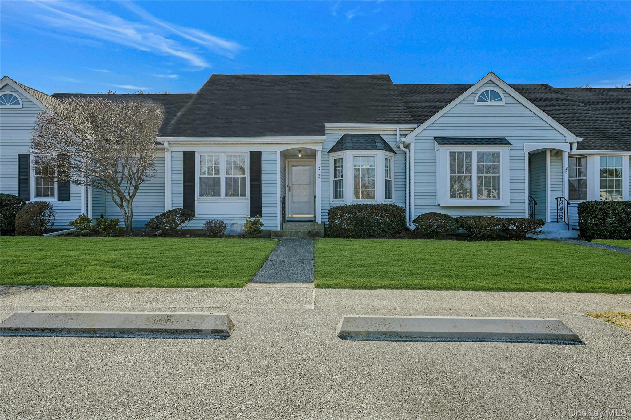 #1 photo, 2555 Youngs Avenue, מחוז סאפוק Southold , NY 11971