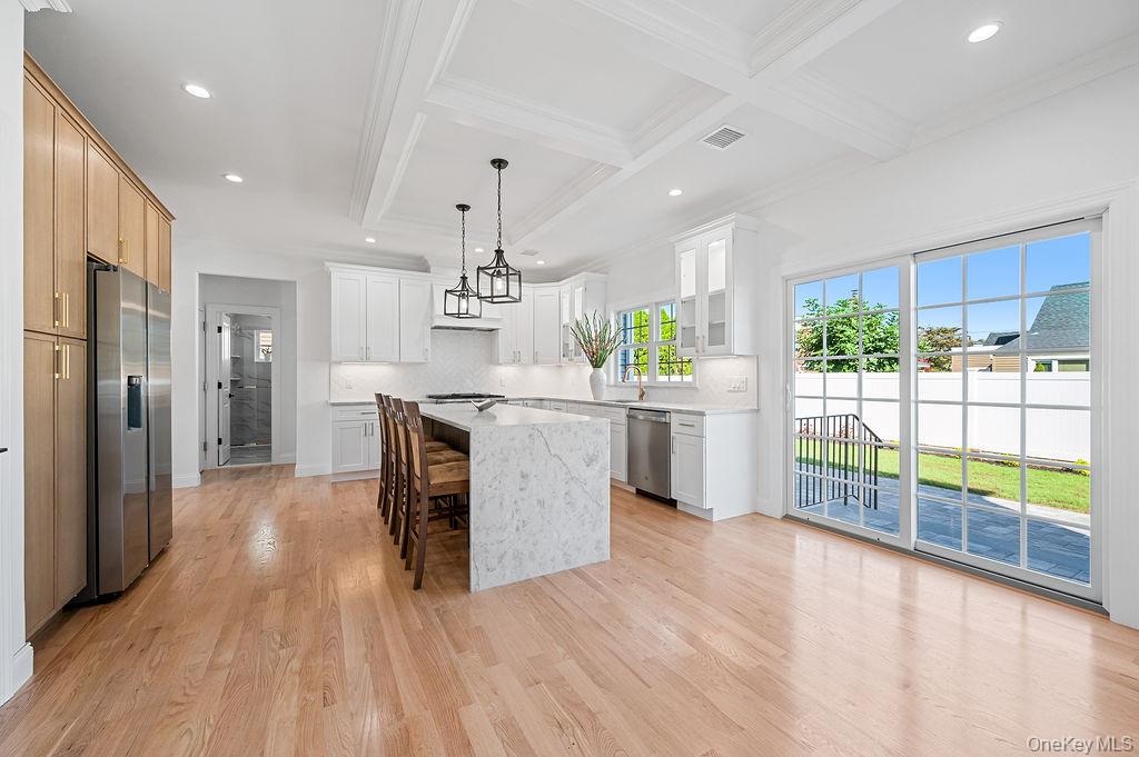 #6 photo, 1890 Chester Drive, ナッソー郡 East Meadow , NY 11554