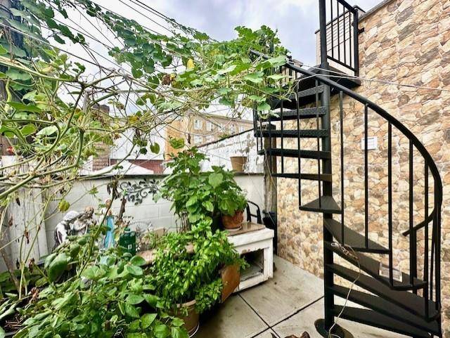 #10 photo, 1940 W 3rd St, ブルックリン区 Gravesend , NY 11223