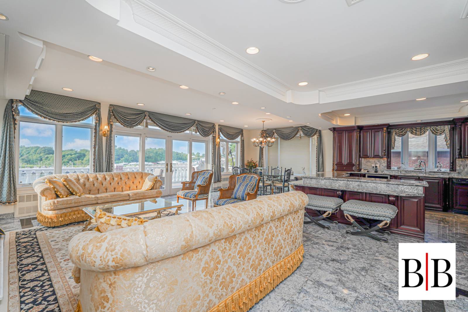 #21 photo, 2420 National Drive, ブルックリン区 Mill Basin , NY 11234