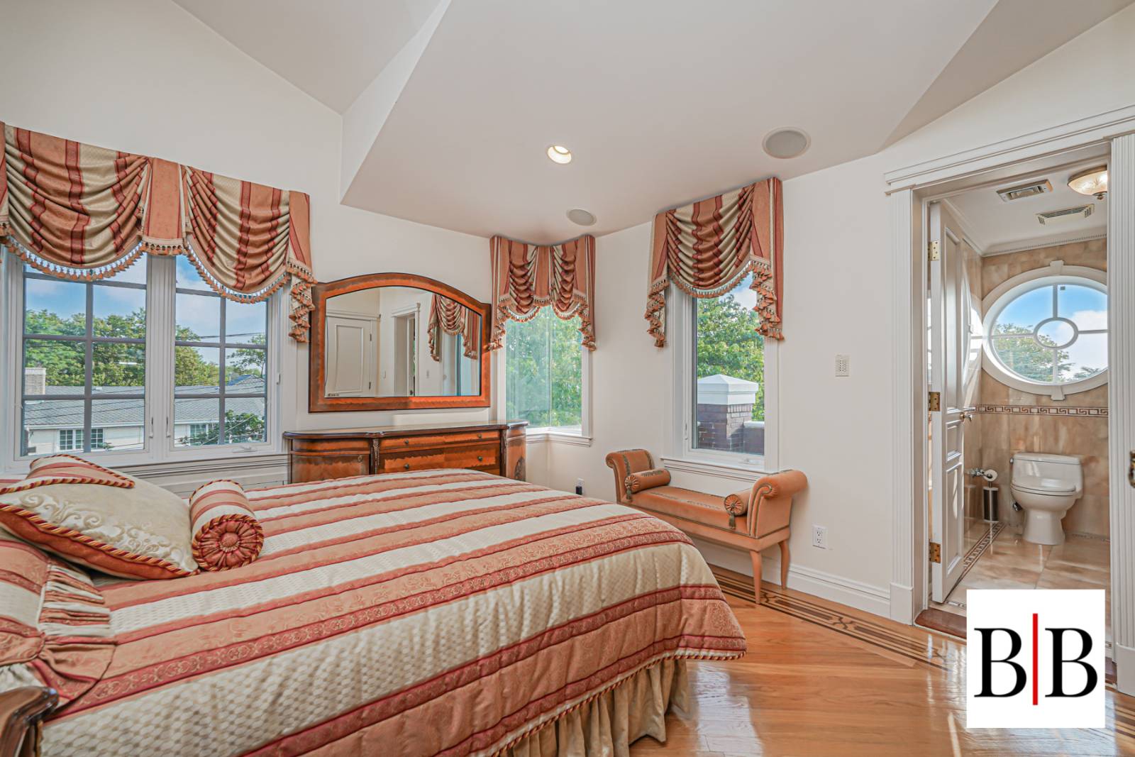 #29 photo, 2420 National Drive, ブルックリン区 Mill Basin , NY 11234