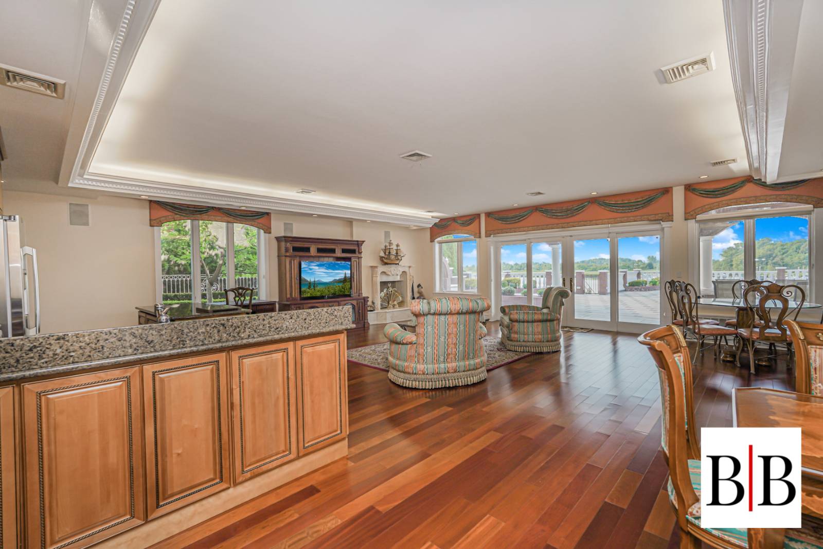 #53 photo, 2420 National Drive, ブルックリン区 Mill Basin , NY 11234