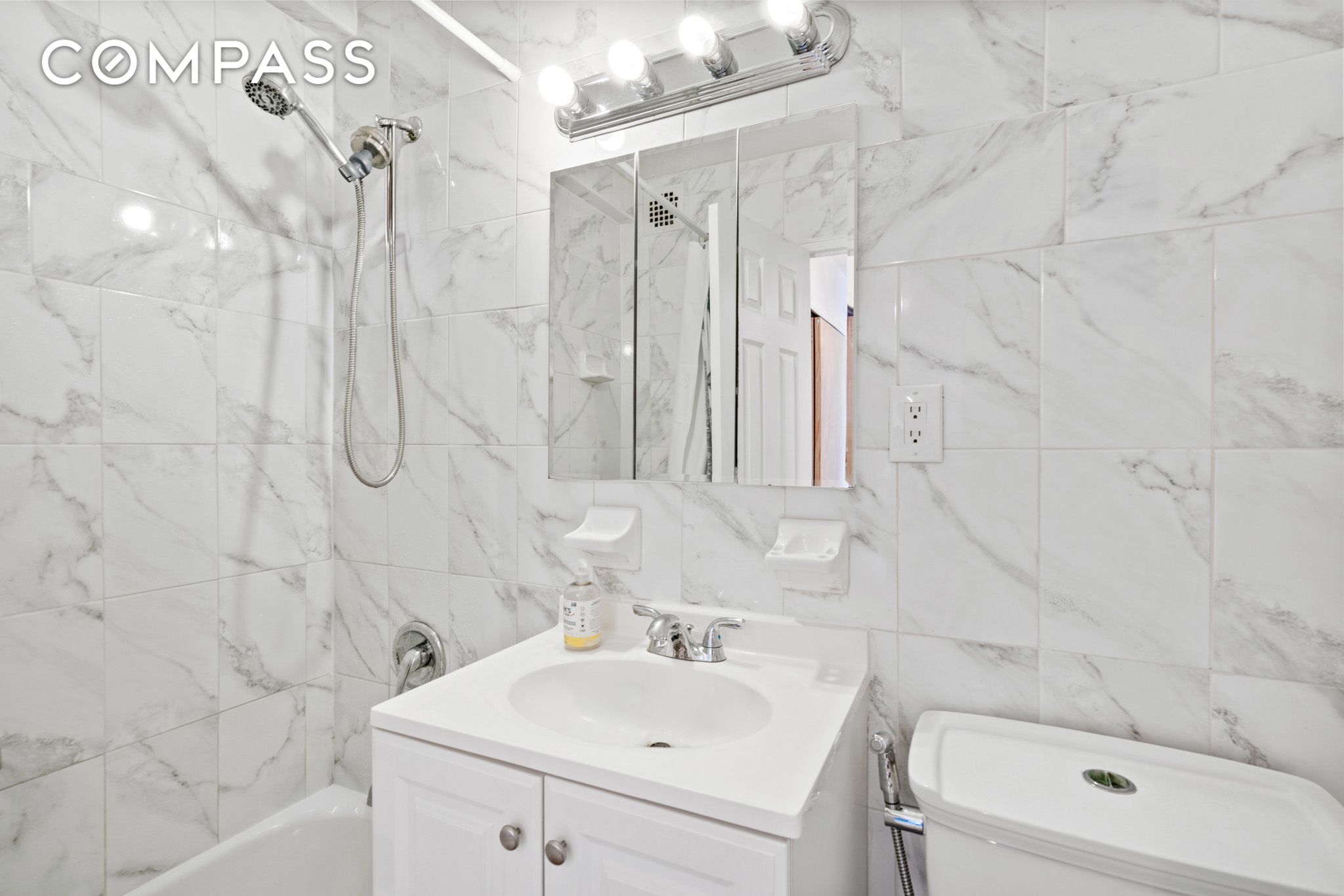 #9 photo, 1655 Flatbush Avenue, ブルックリン区 East Flatbush , NY 11210