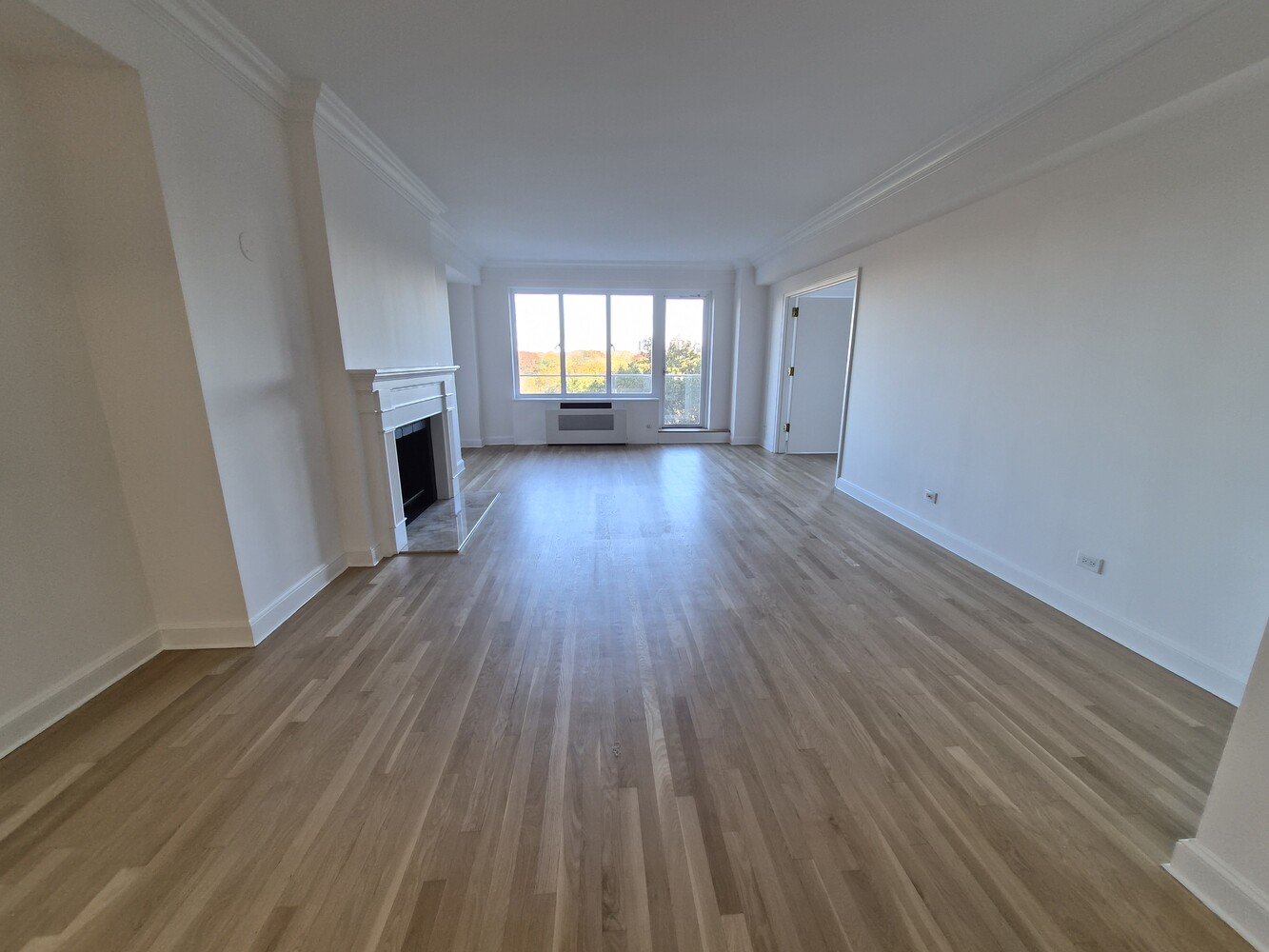 #20 photo, 40 CENTRAL Park S, Central Park South , NY 10019