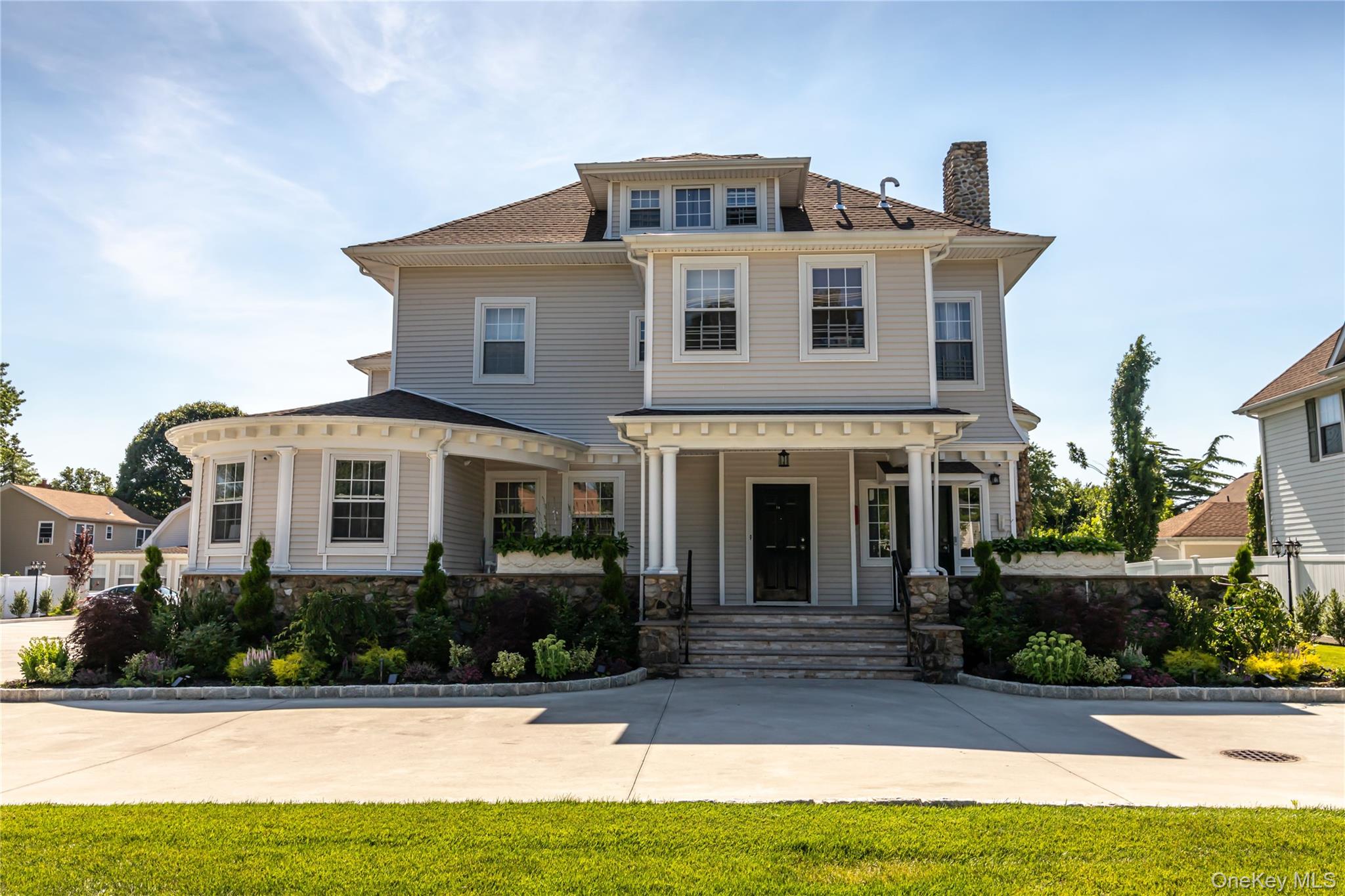 #1 photo, 314 South Ocean Avenue, Freeport , NY 11520