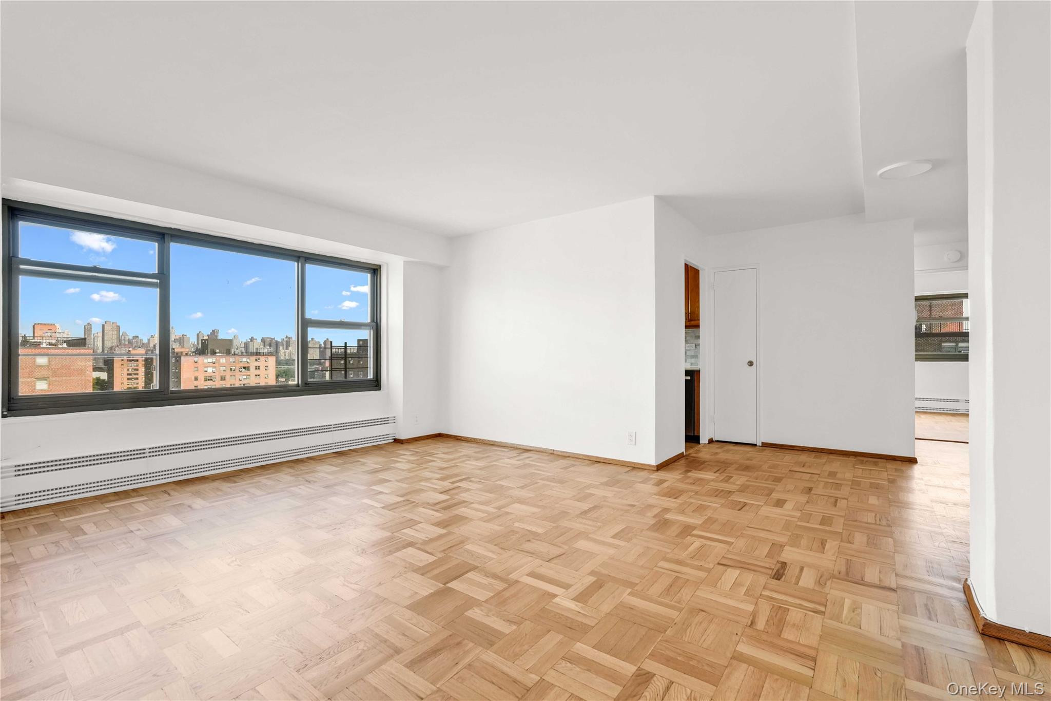 #4 photo, 21-71 34th Avenue, クイーンズ区 Long Island City , NY 11106