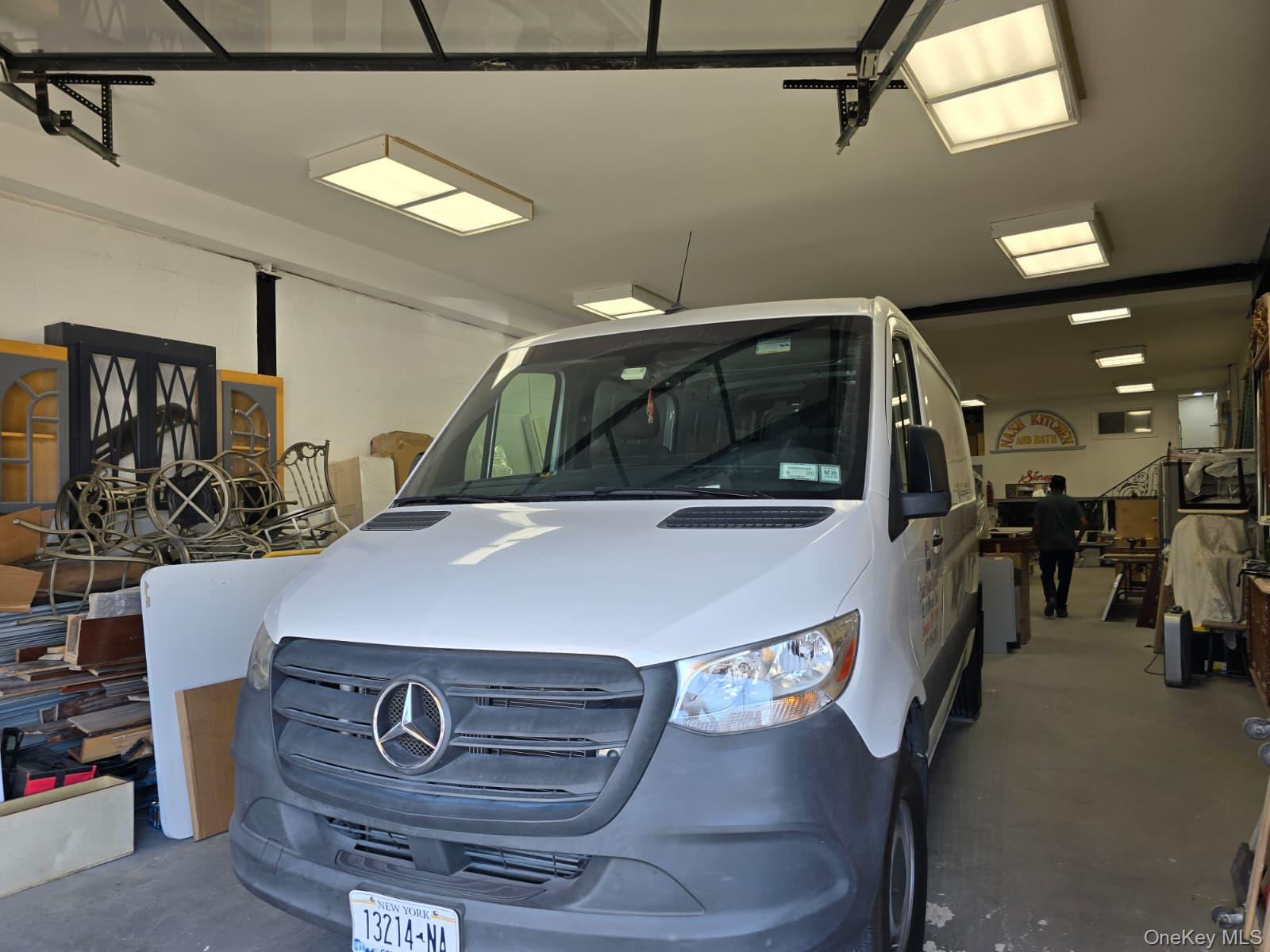 #3 photo, 15329A Rockaway Boulevard, クイーンズ区 Jamaica , NY 11434